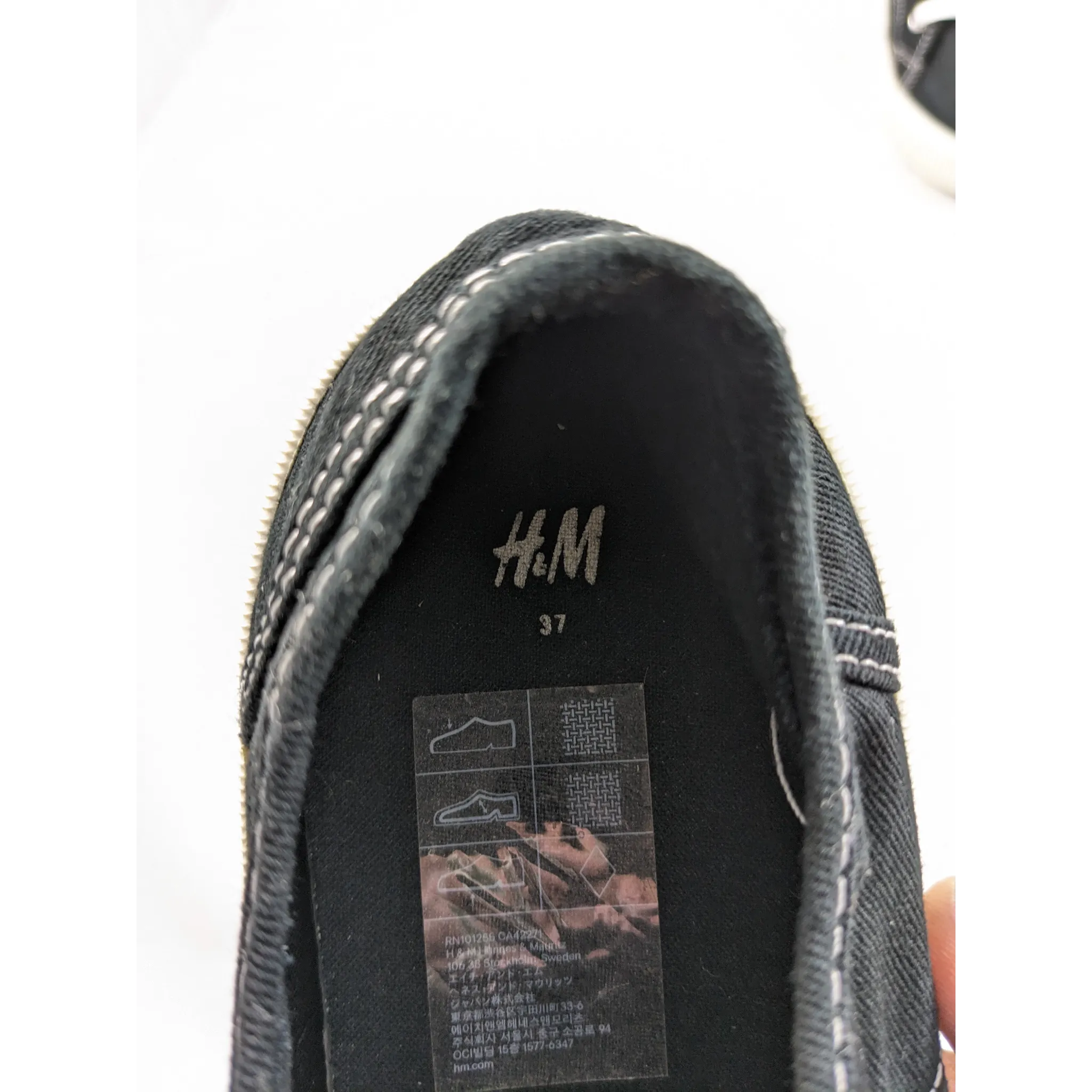 H&M Black Sneakers Premium V