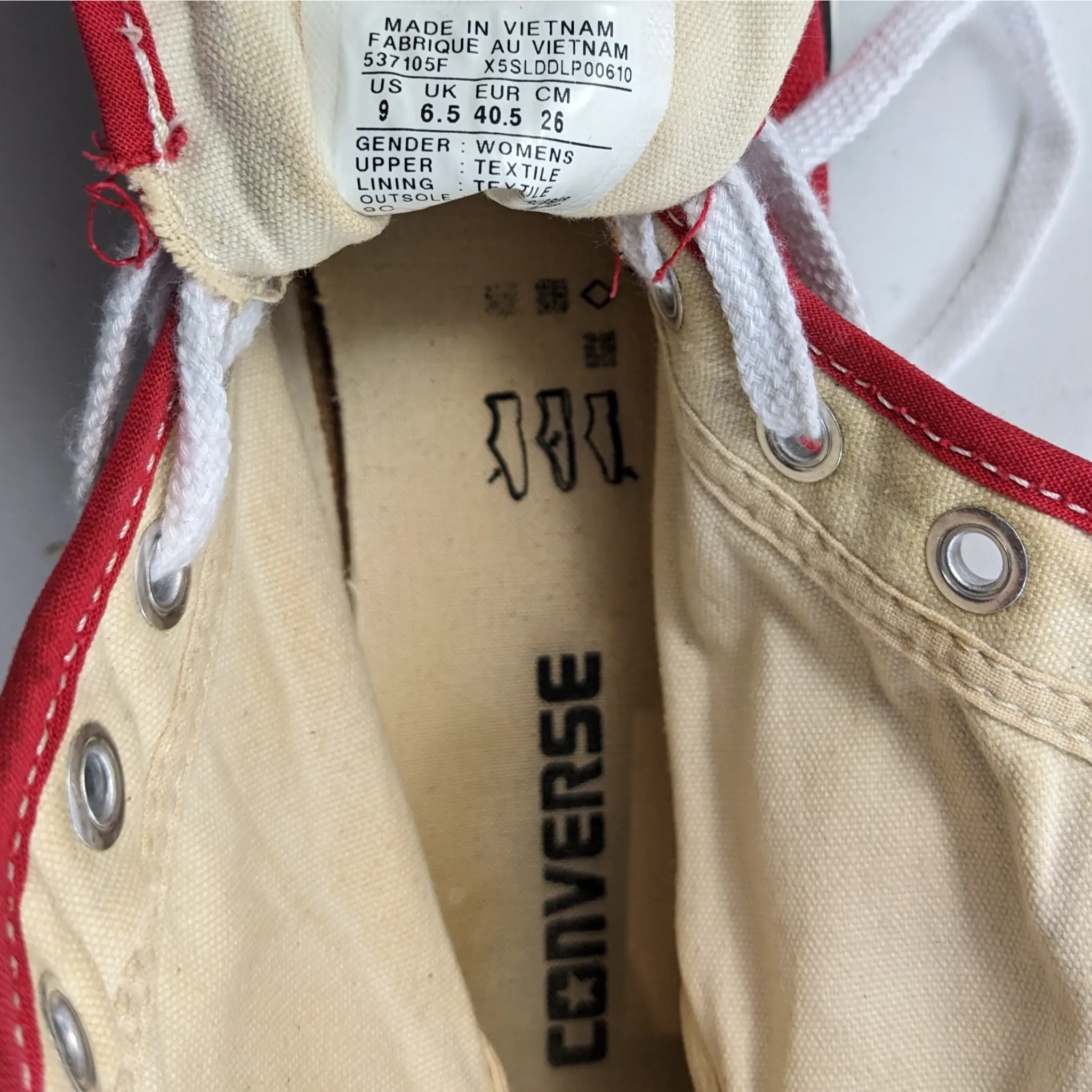 Converse Red Sneakers Premium C