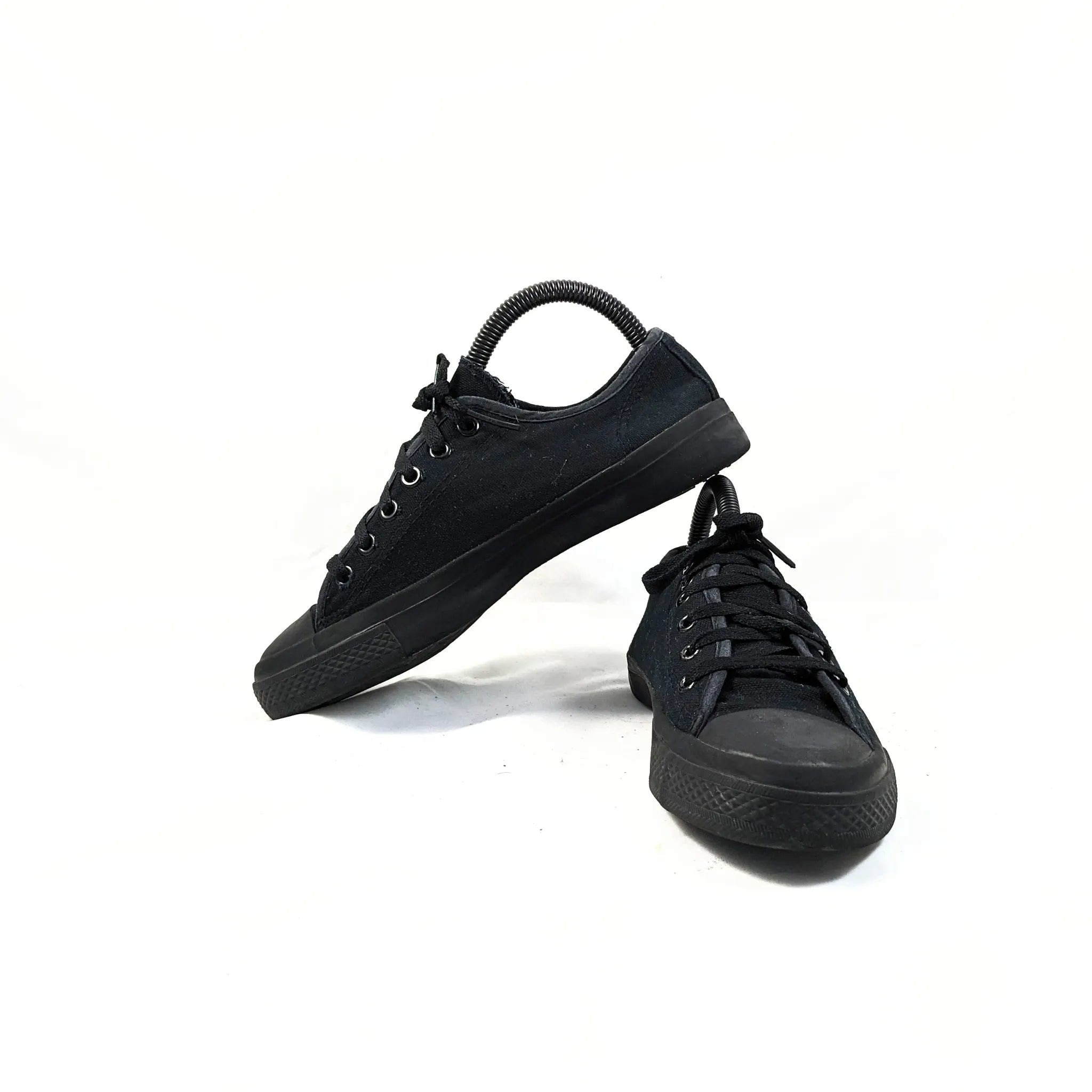 Wave Zone Sneakers