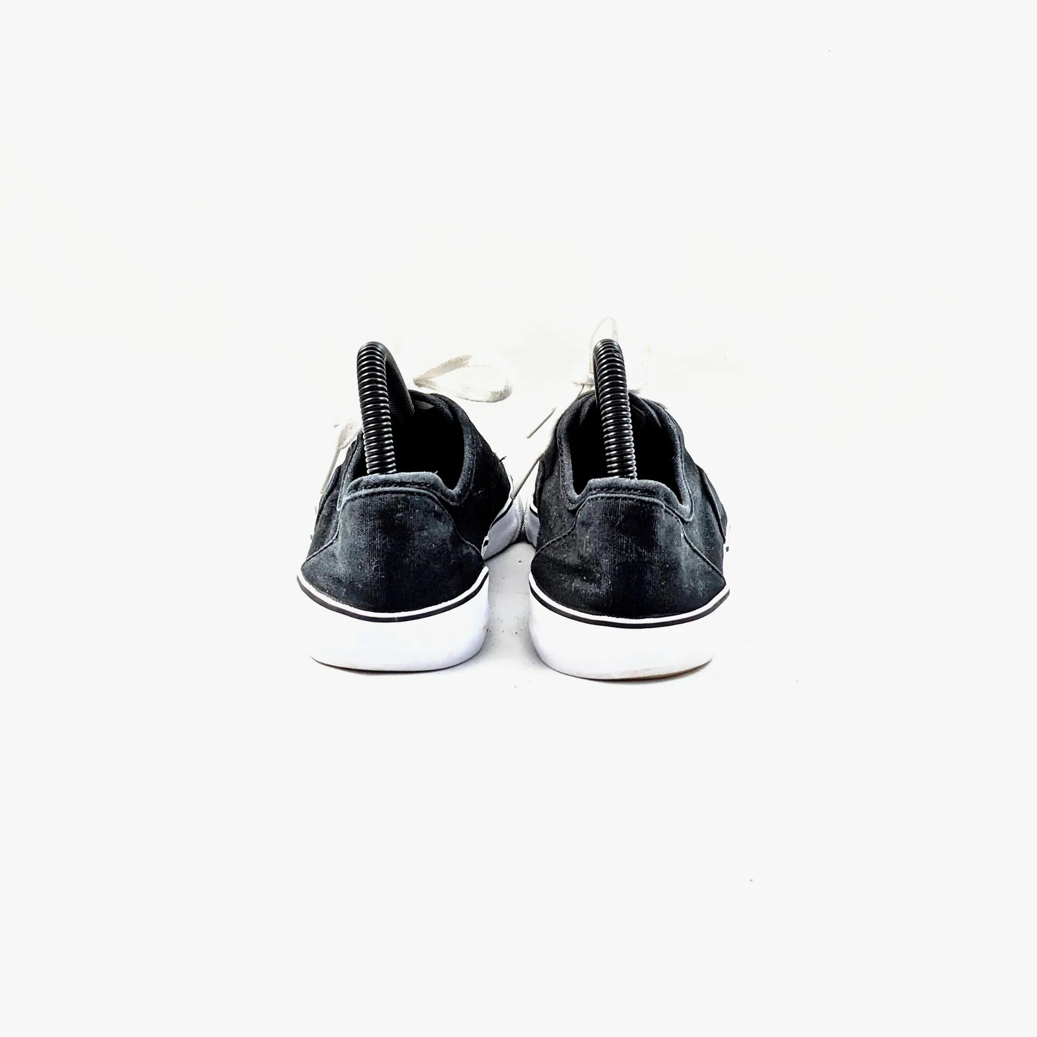 A New Day Black Sneakers Premium
