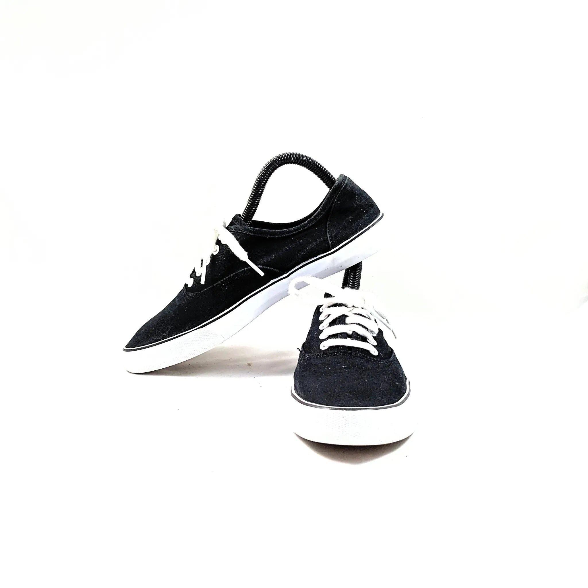 A New Day Black Sneakers Premium