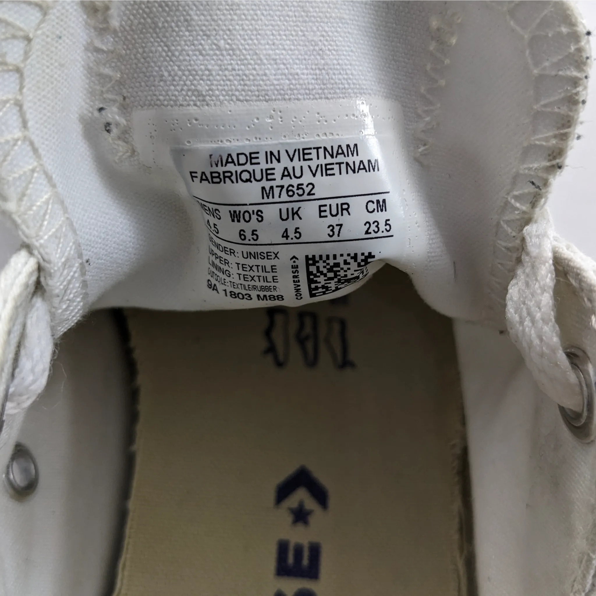 Converse White Sneakers Premium C