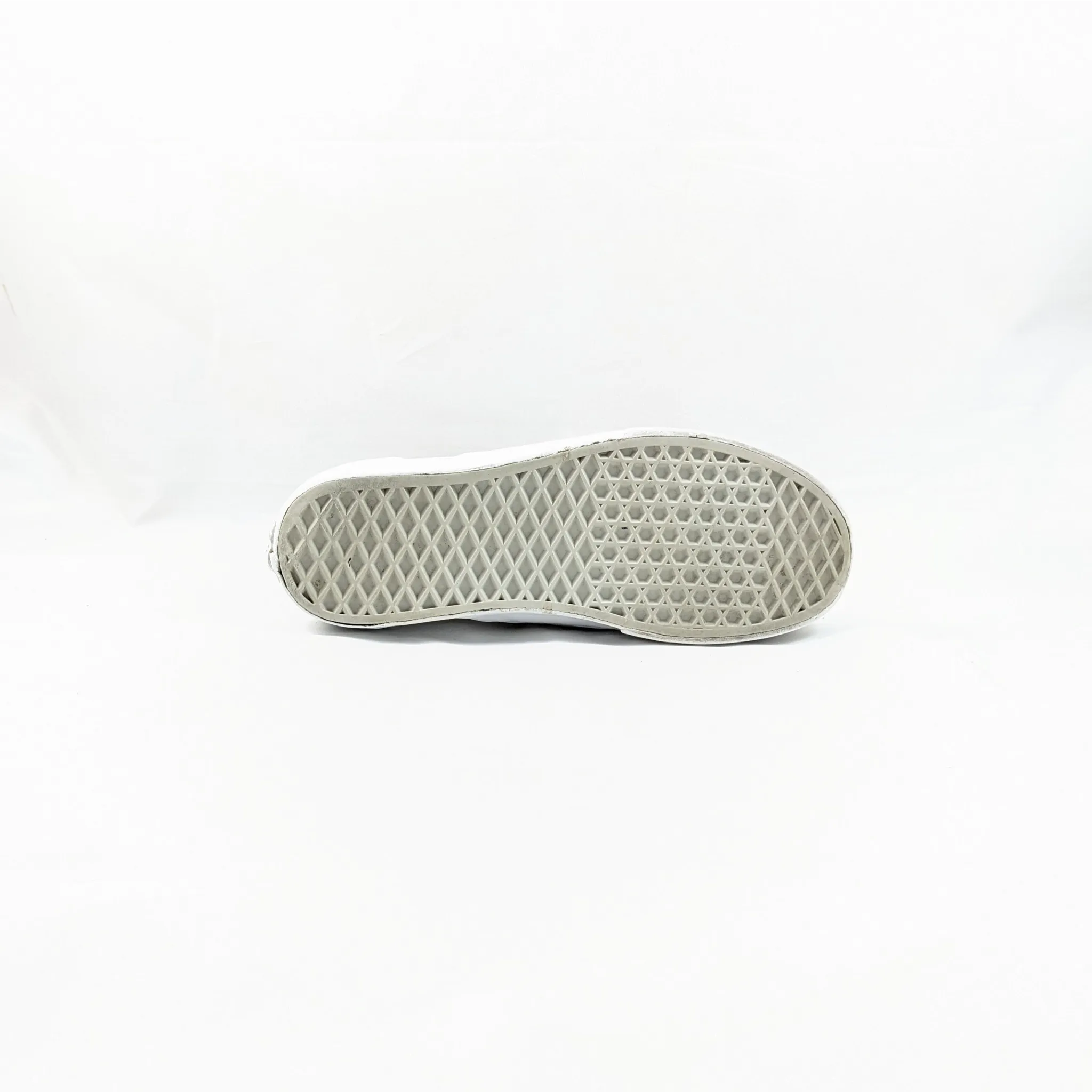 عربات بيضاء SlipOns