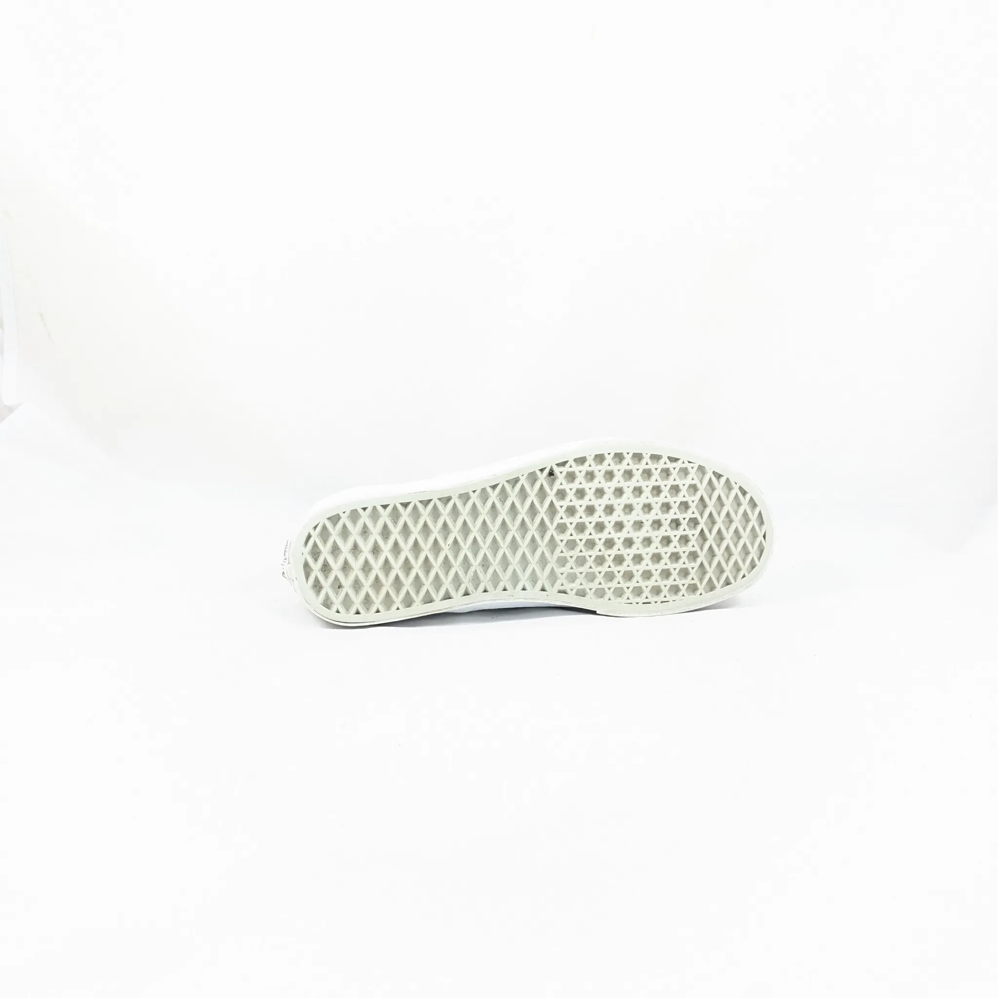 عربات بيضاء Slipons