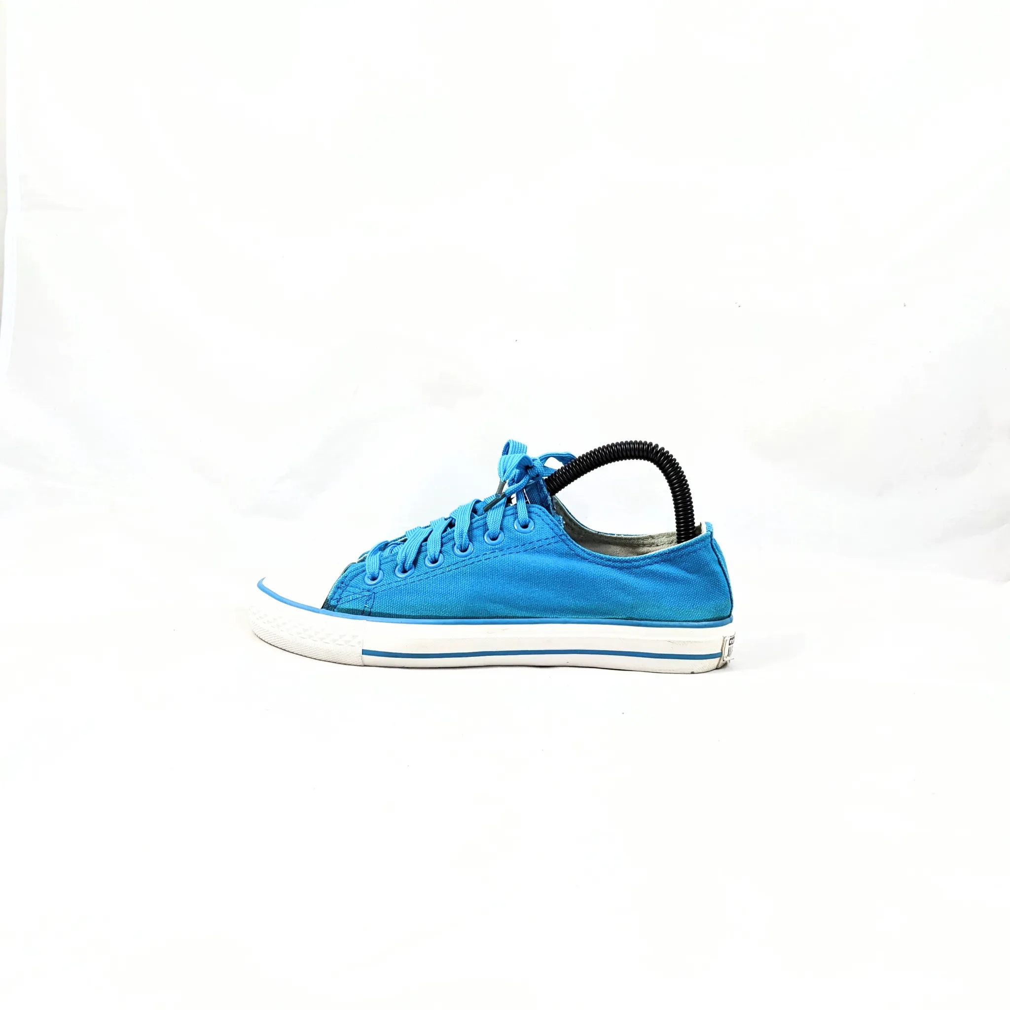Jeckni Blue Sneakers