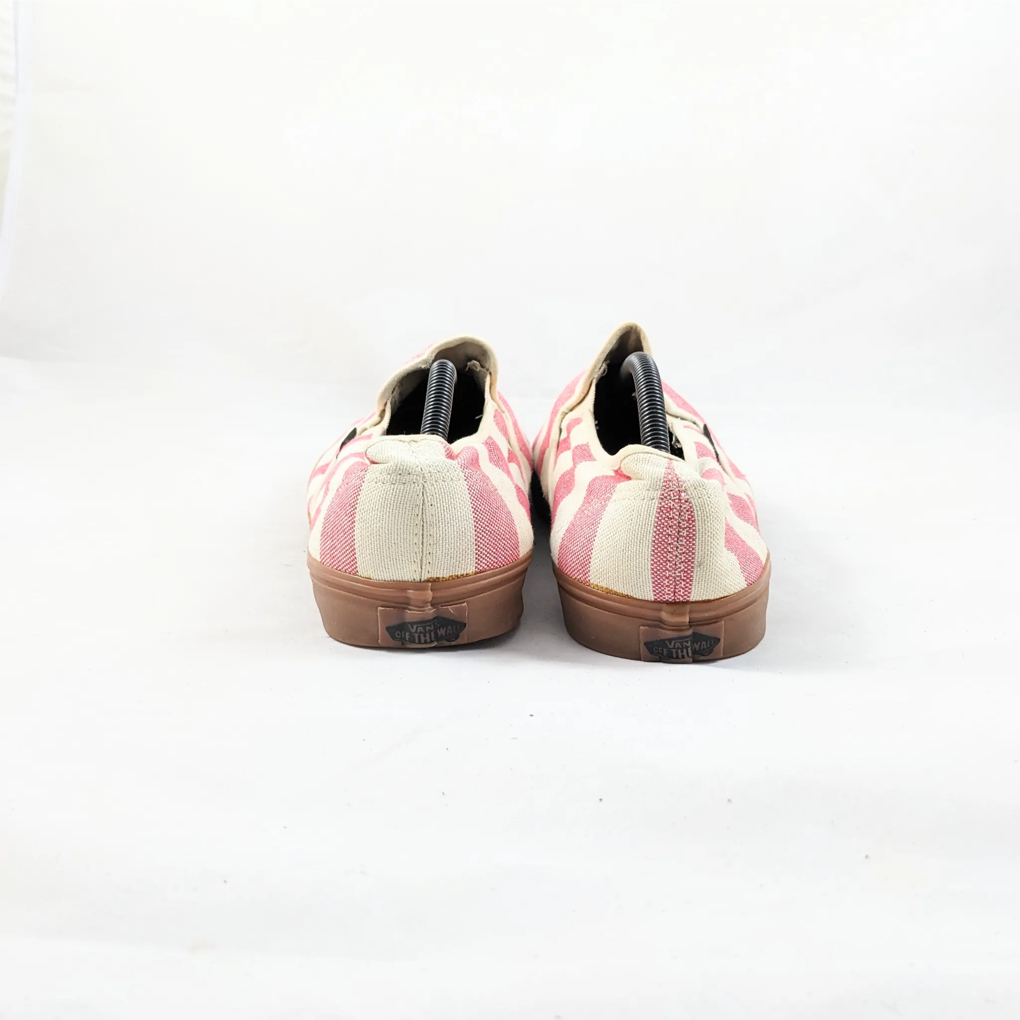 فانس الوردي SlipOns