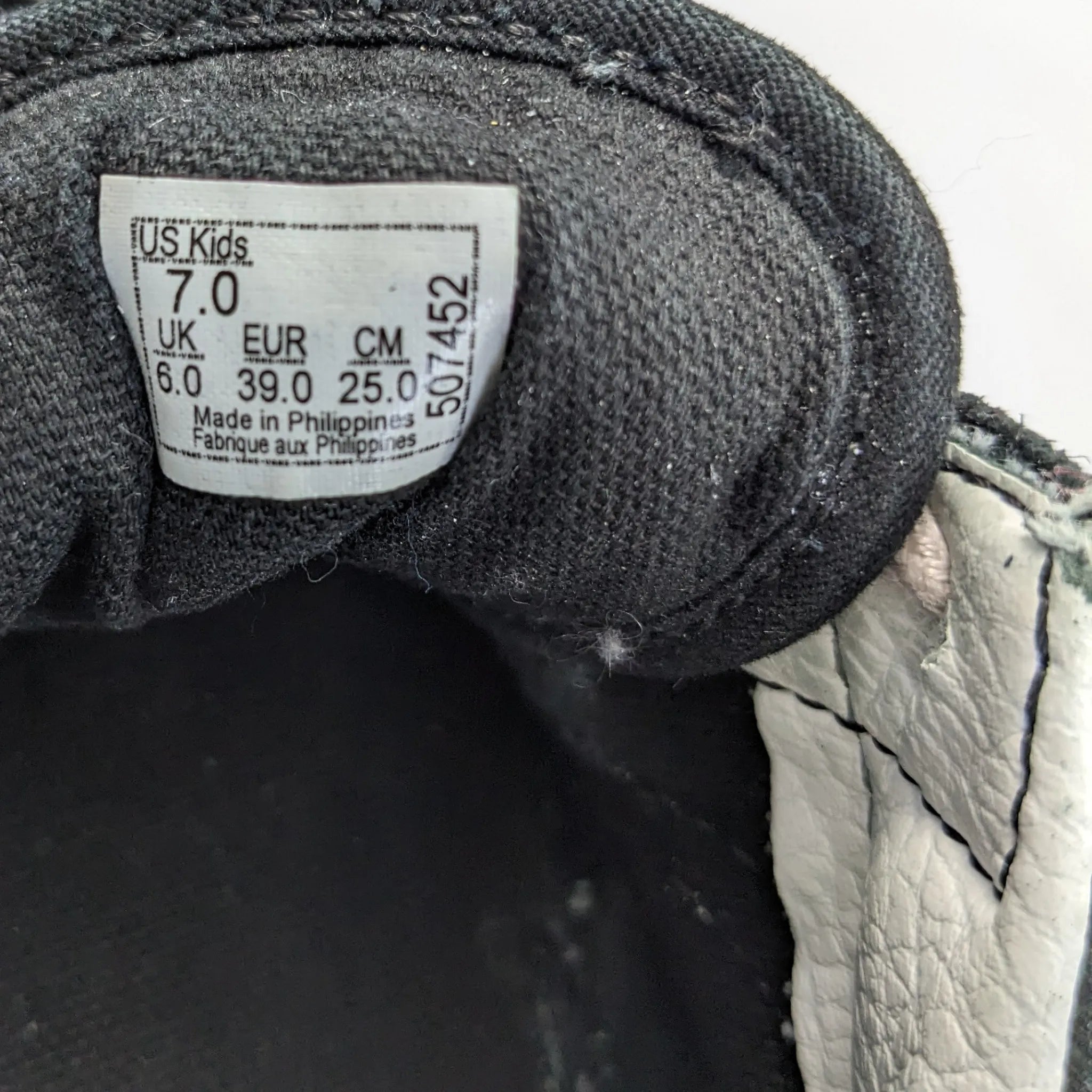 Vans Black Old Skool Sneakers