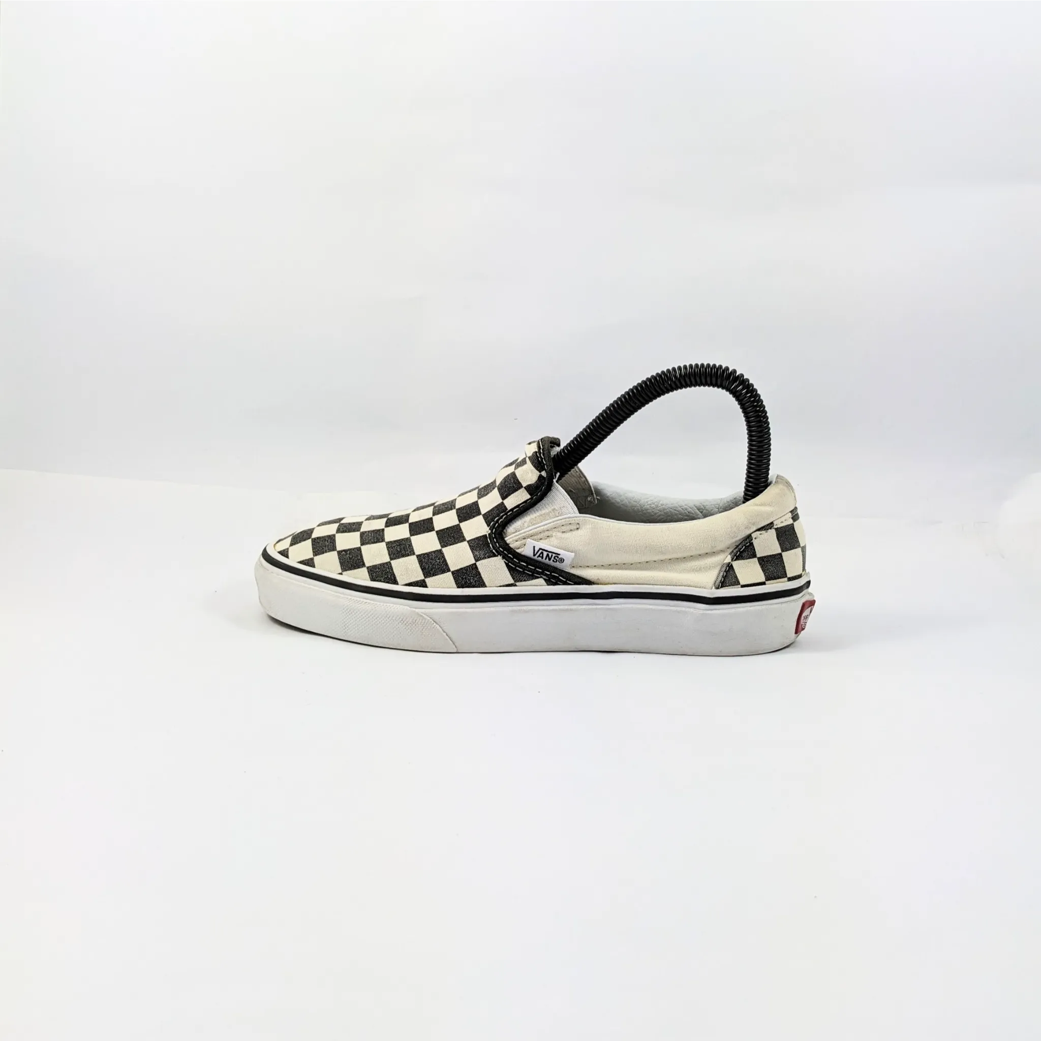 عربات بيضاء SlipOns