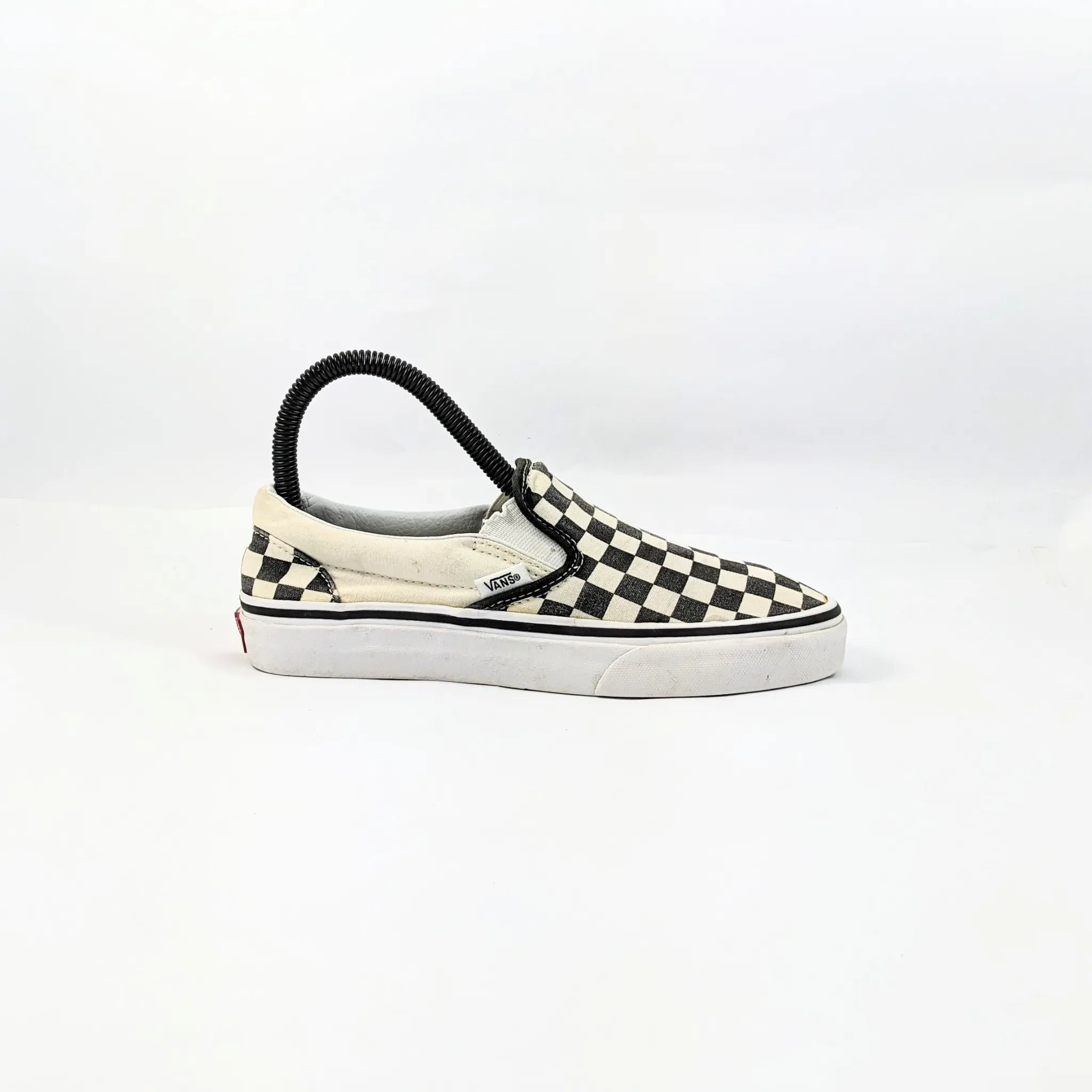 عربات بيضاء SlipOns