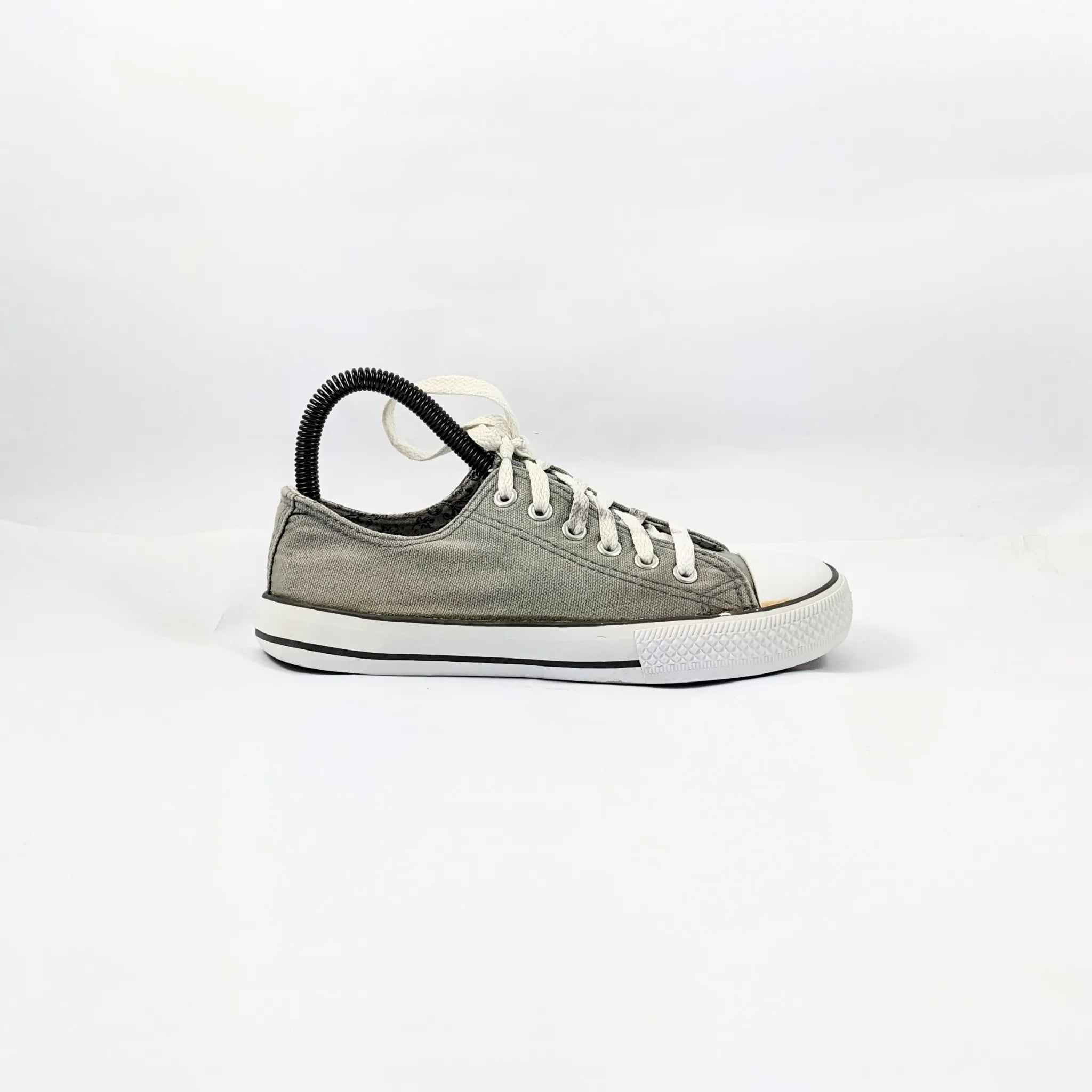 Victory Grey Sneakers
