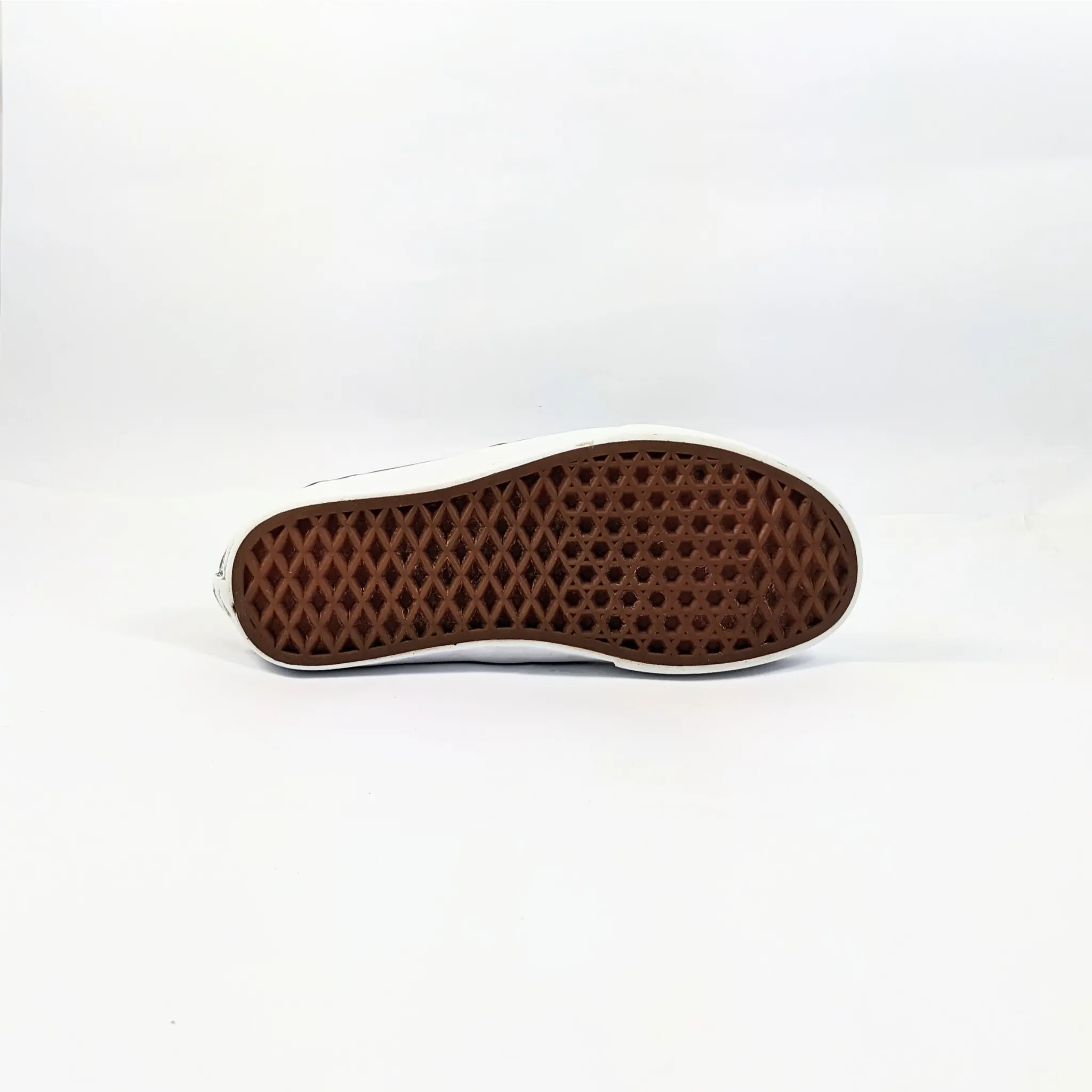 عربات بيضاء SlipOns