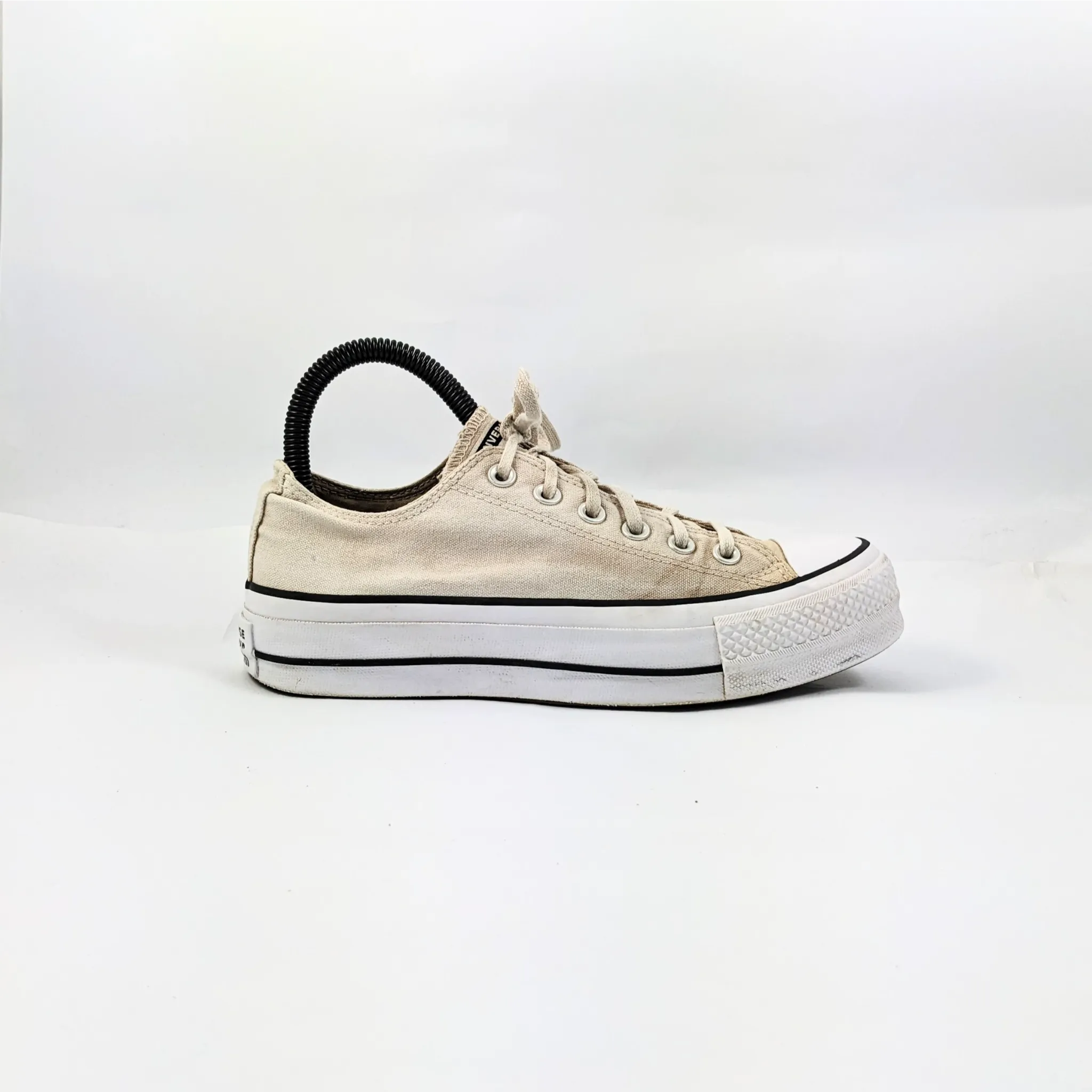 Converse Beige Sneakers