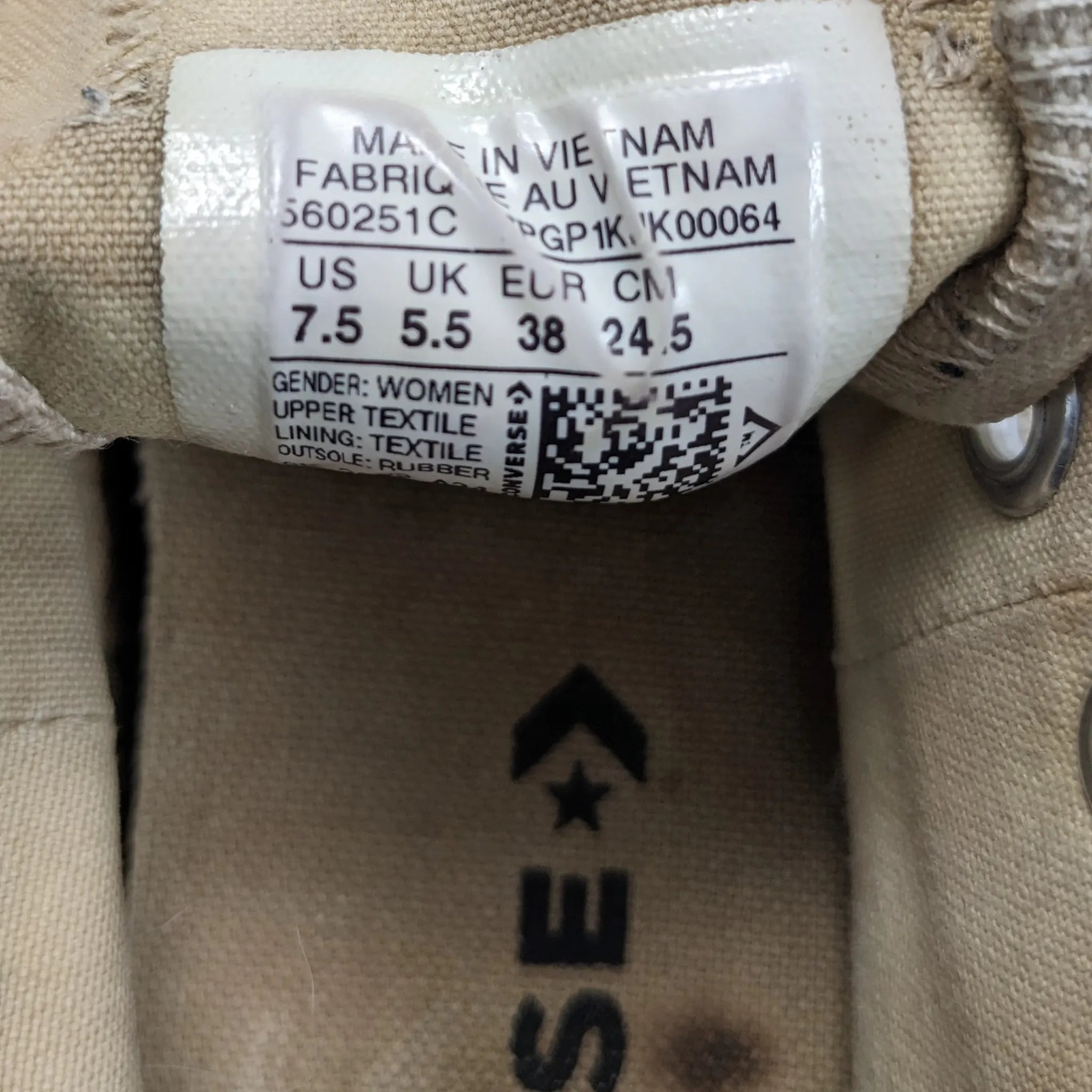 Converse Beige Sneakers
