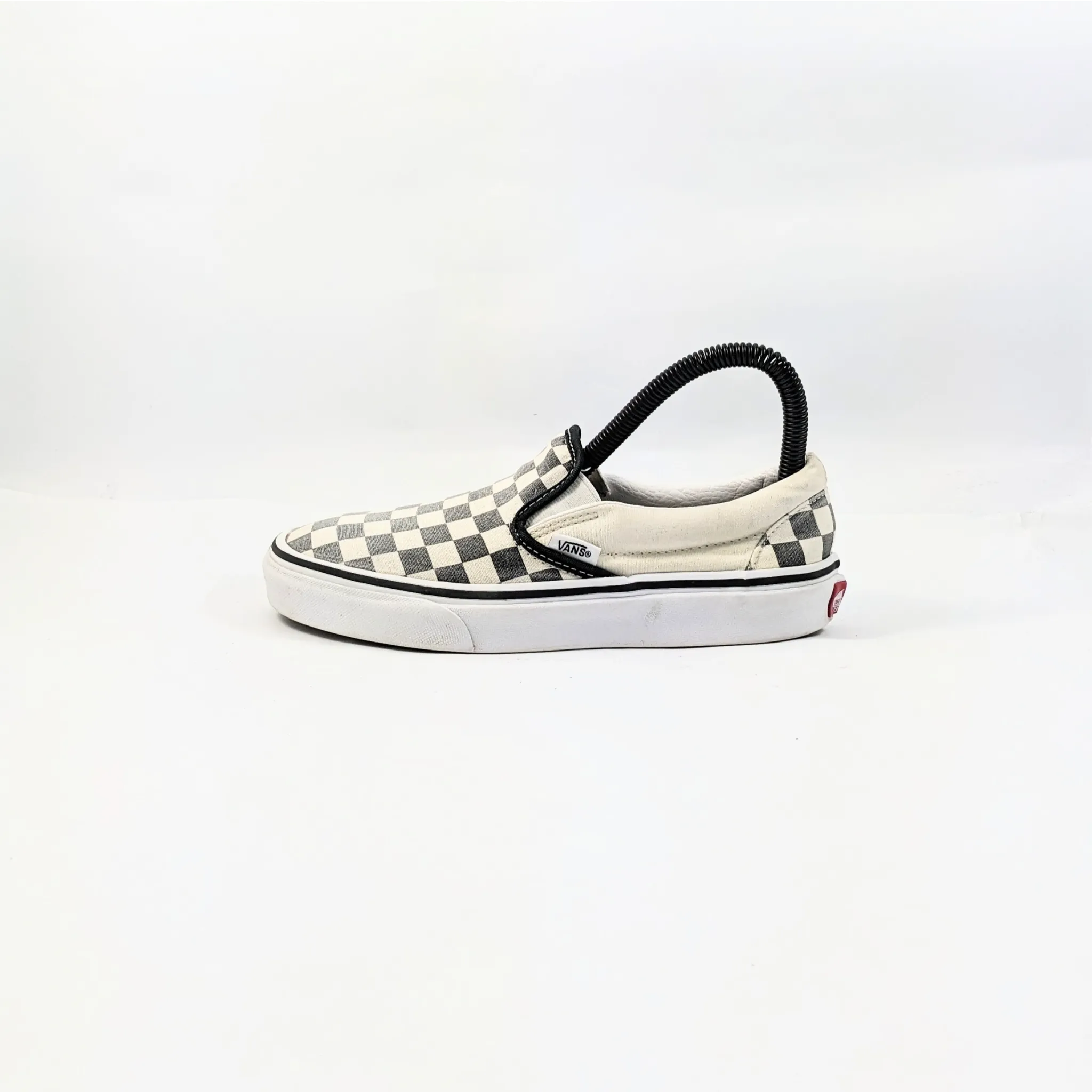 عربات بيضاء SlipOns