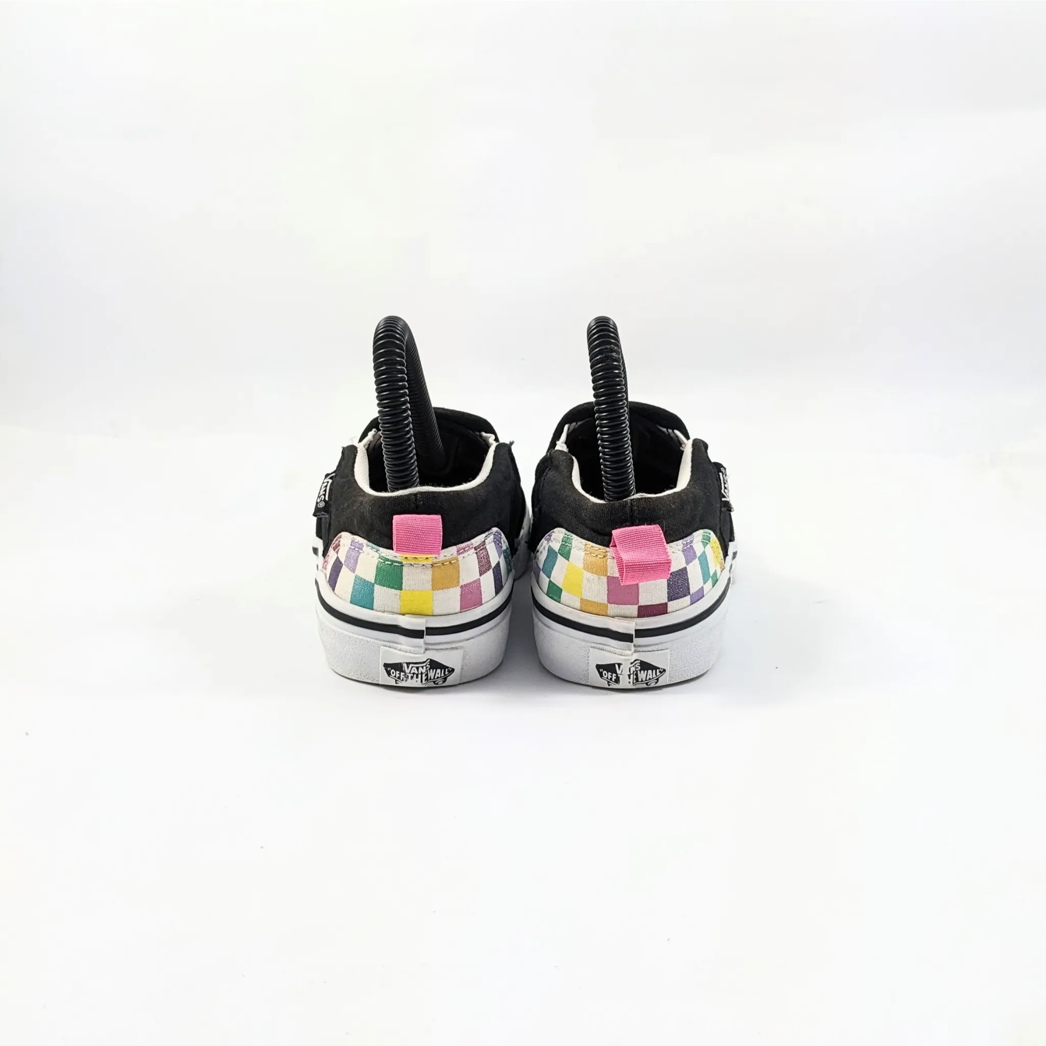 عربات بيضاء SlipOns