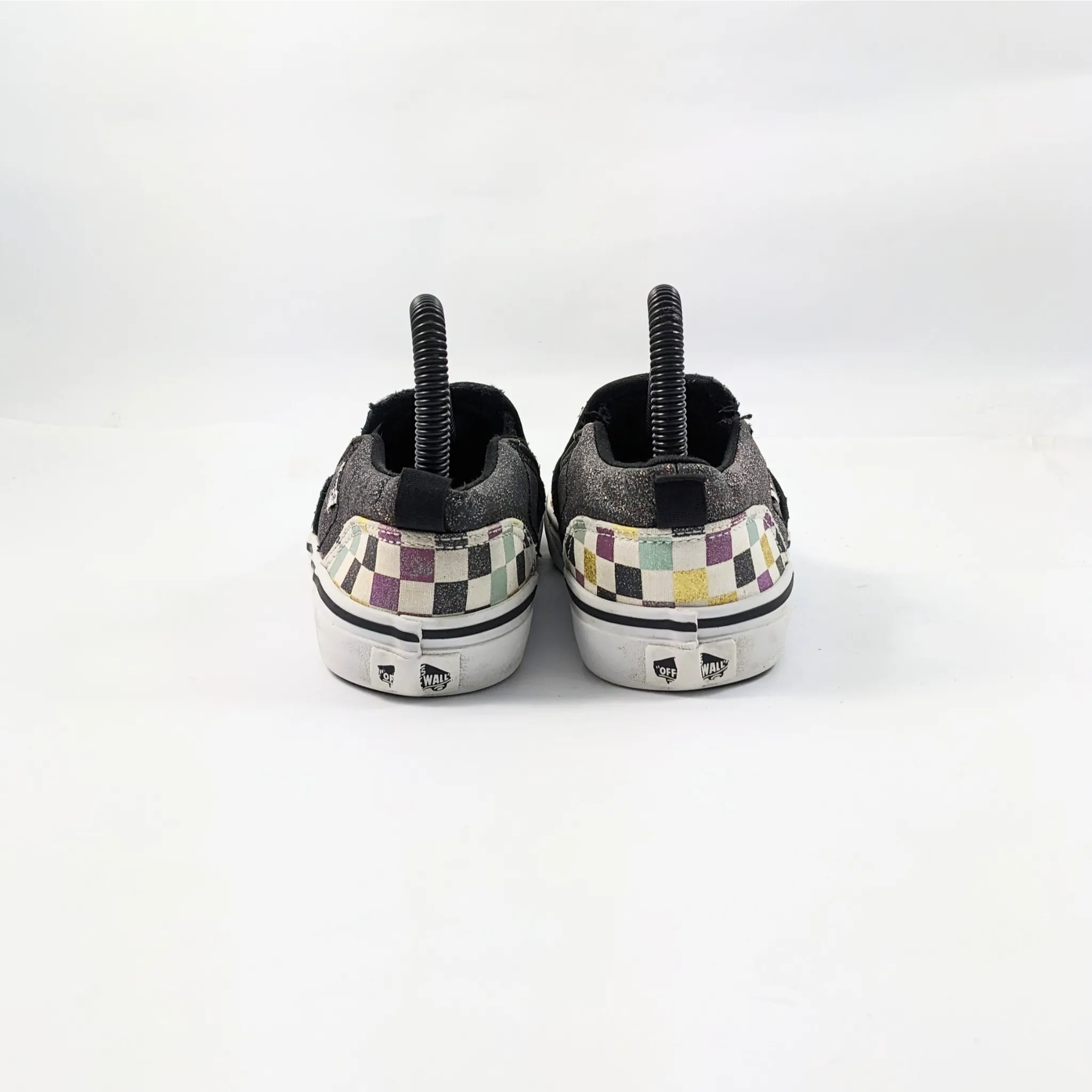 عربات بيضاء SlipOns