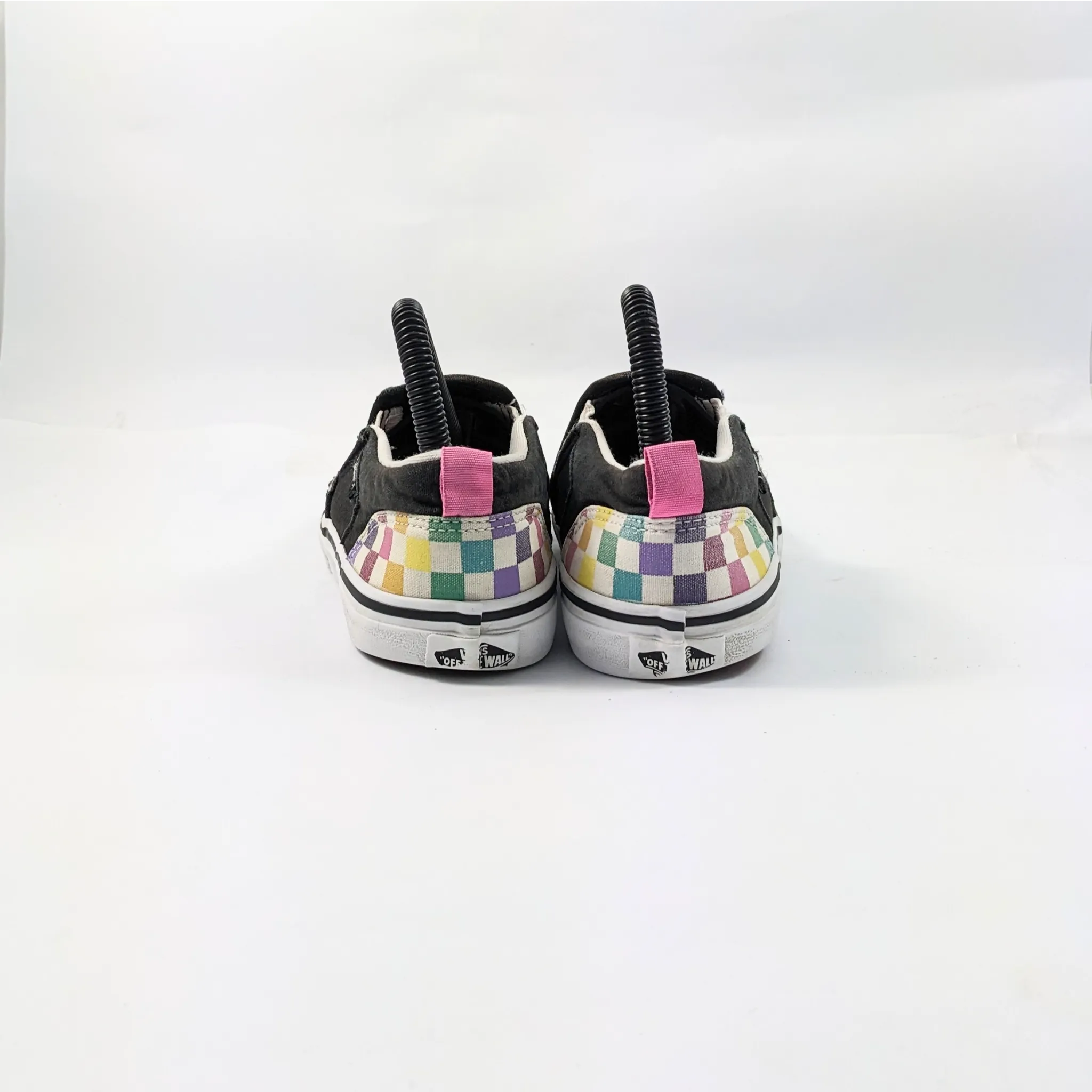 عربات بيضاء SlipOns