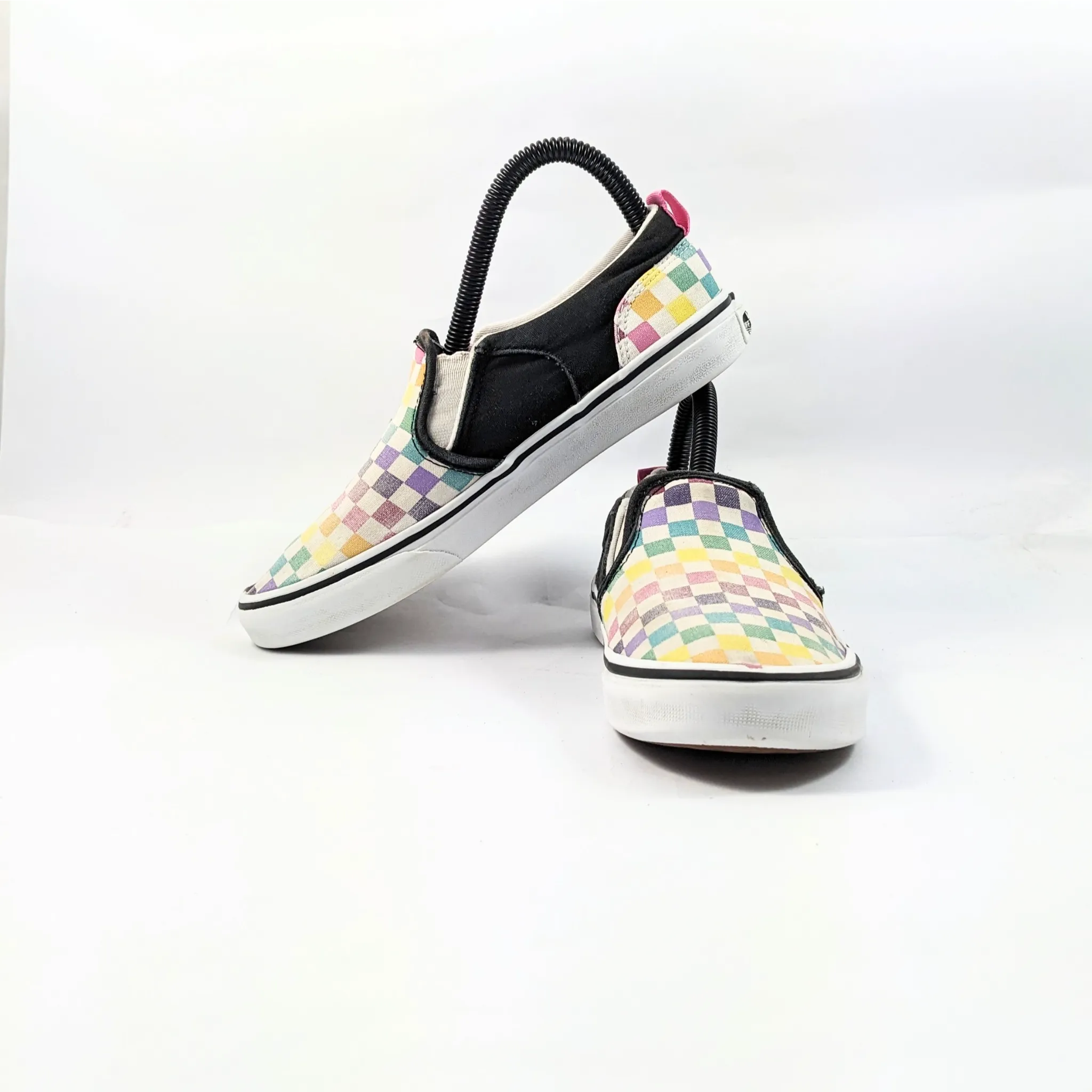 عربات بيضاء SlipOns