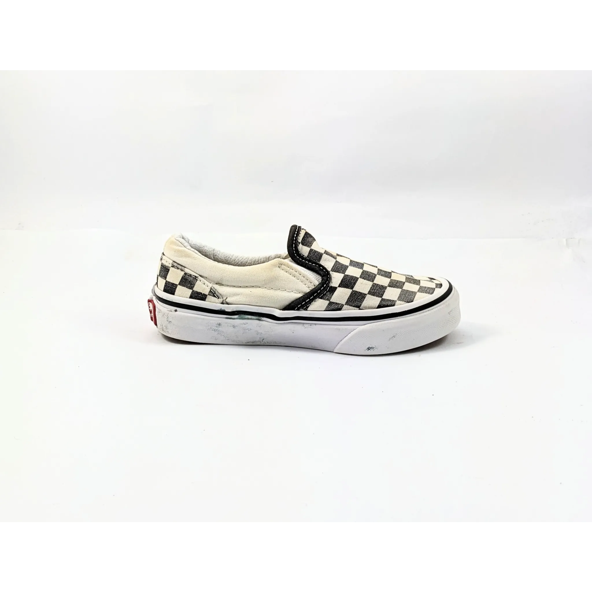 عربات بيضاء SlipOns