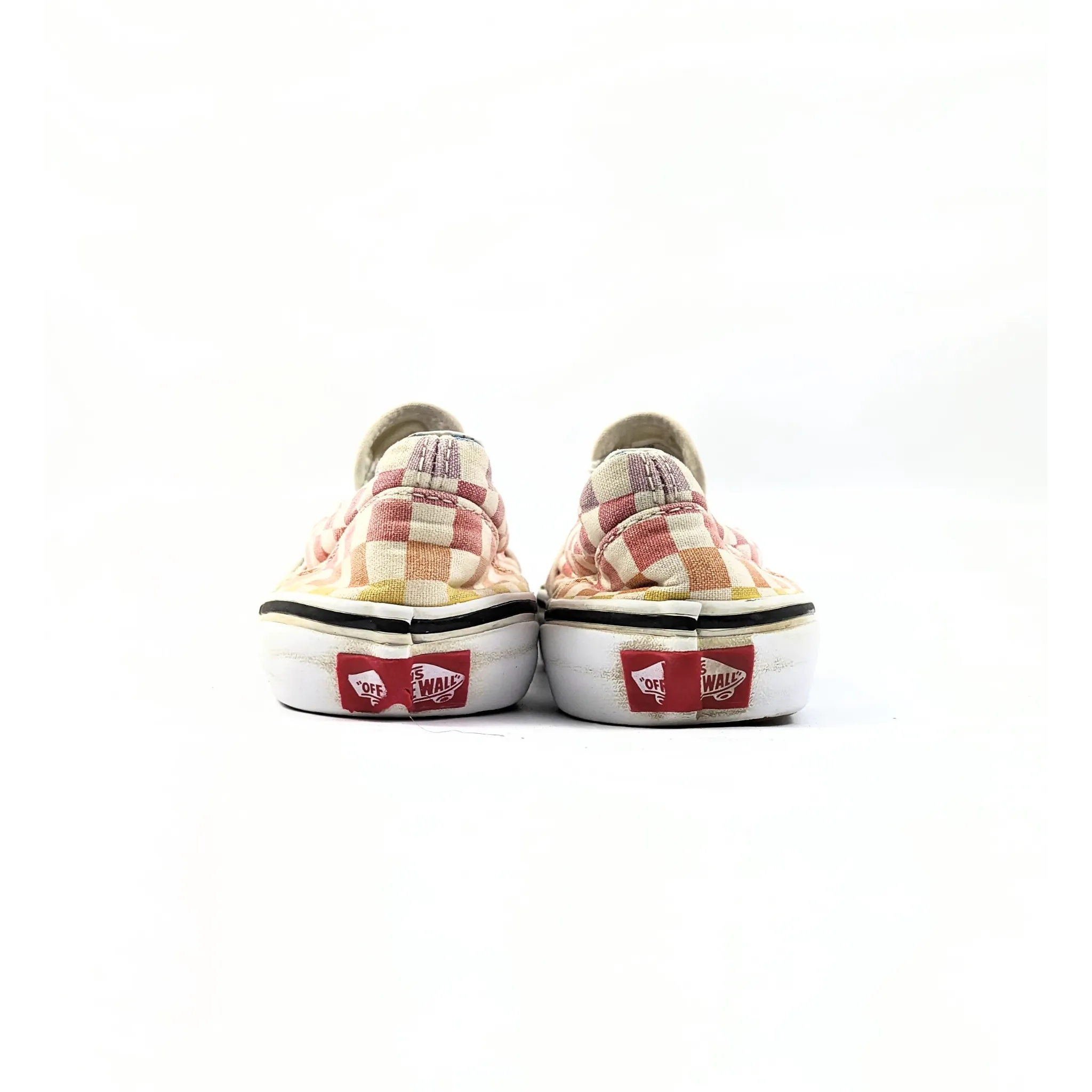 عربات بيضاء SlipOns