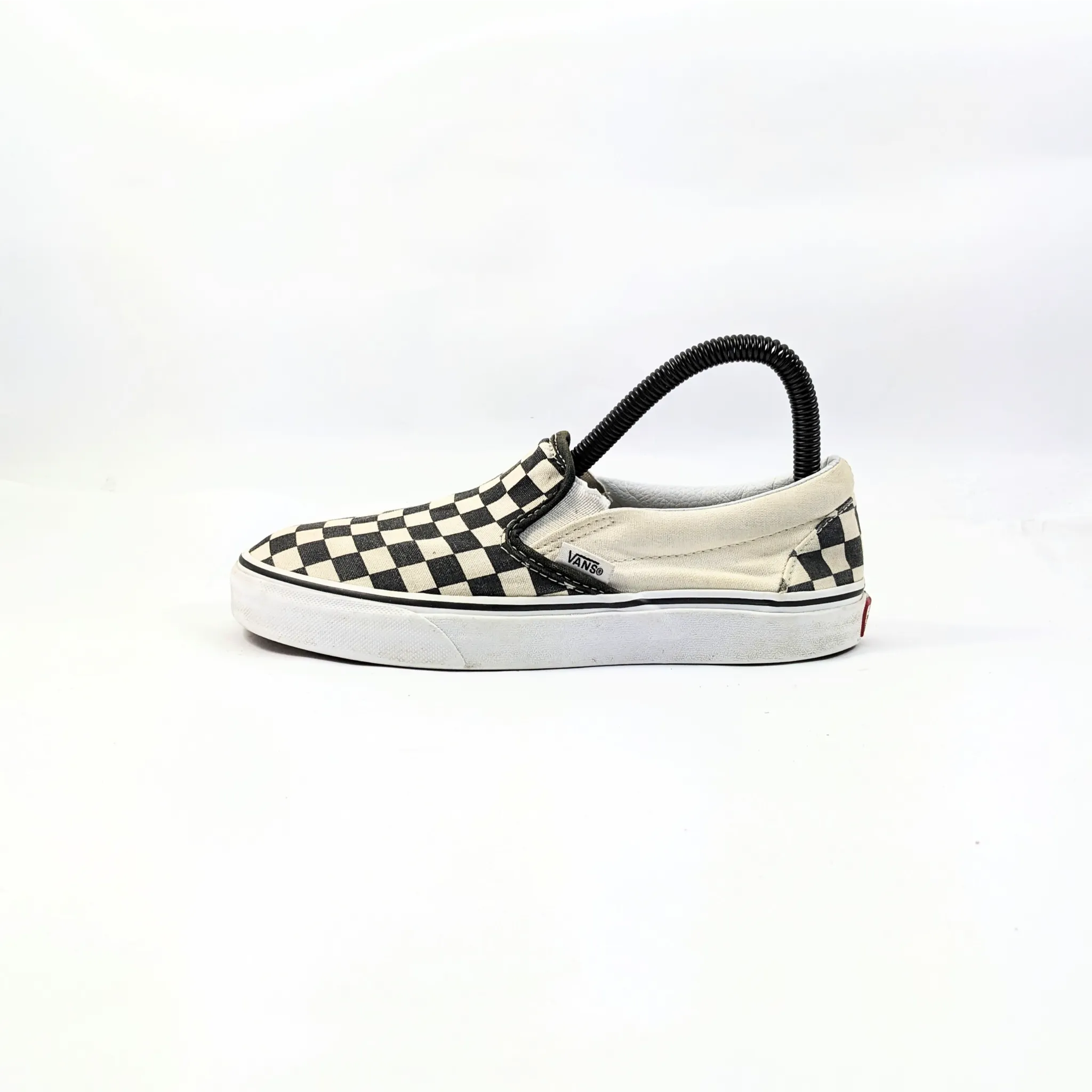 عربات بيضاء SlipOns