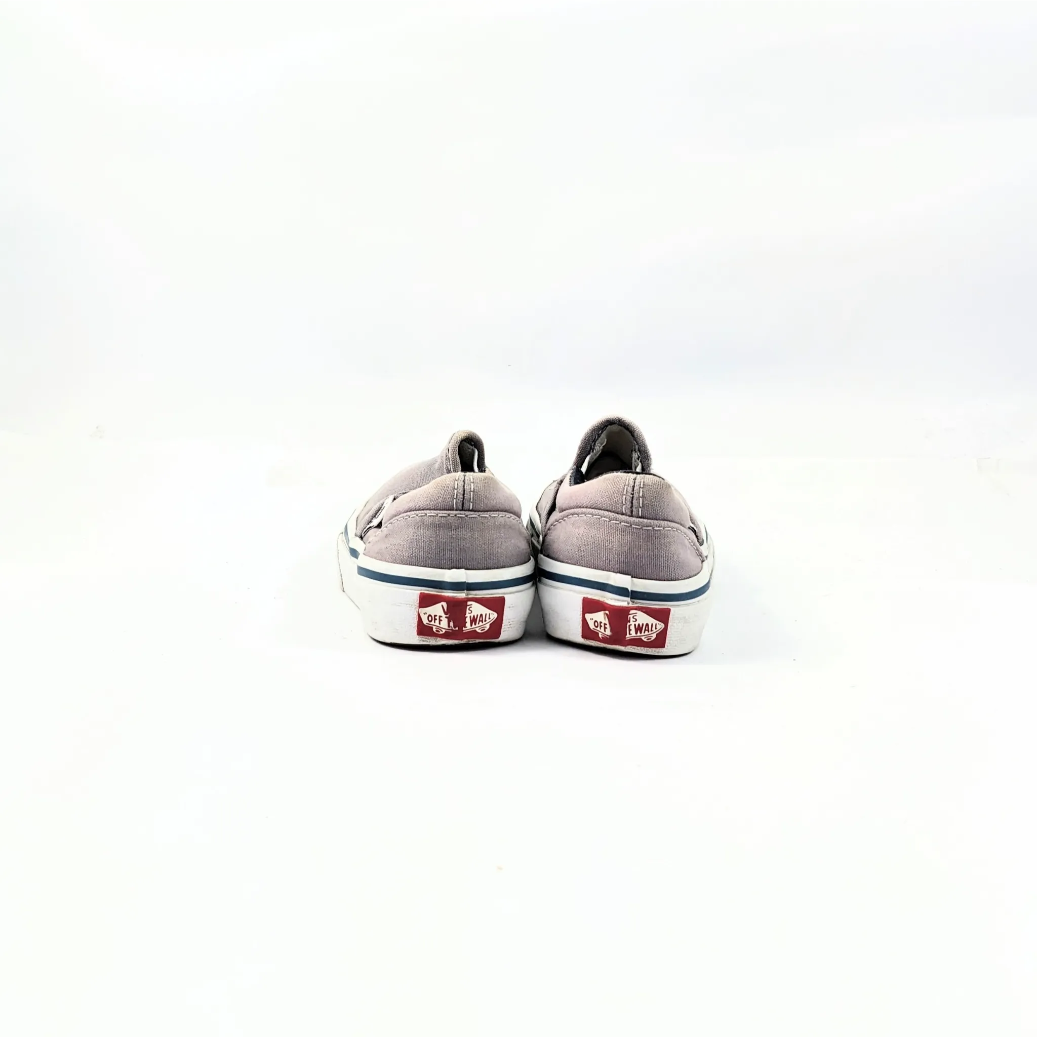فانس رمادي SlipOns للأطفال