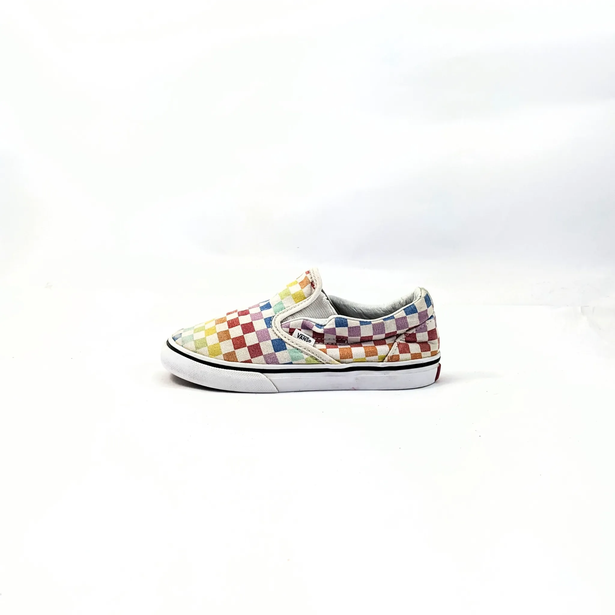 عربات بيضاء SlipOns