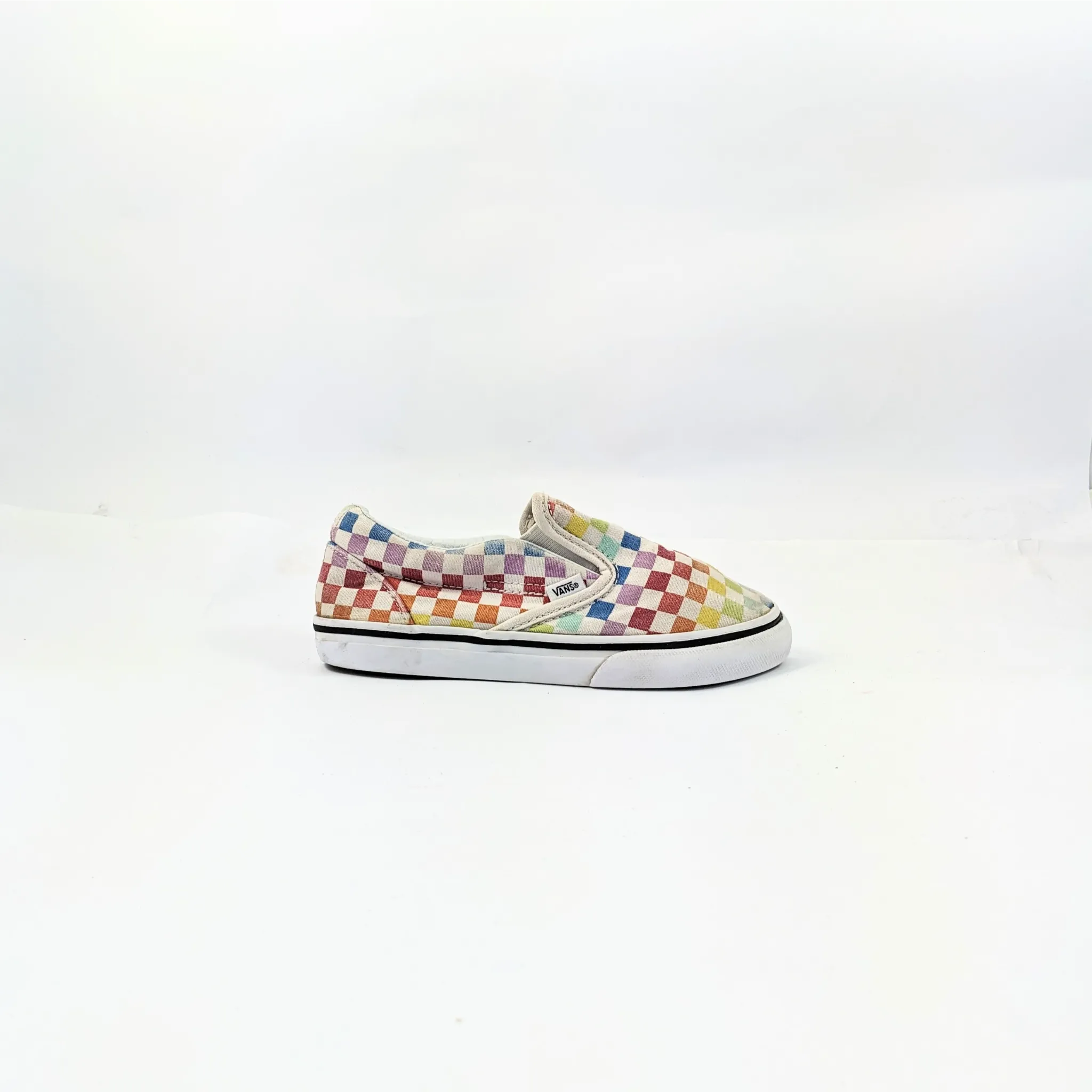 عربات بيضاء SlipOns