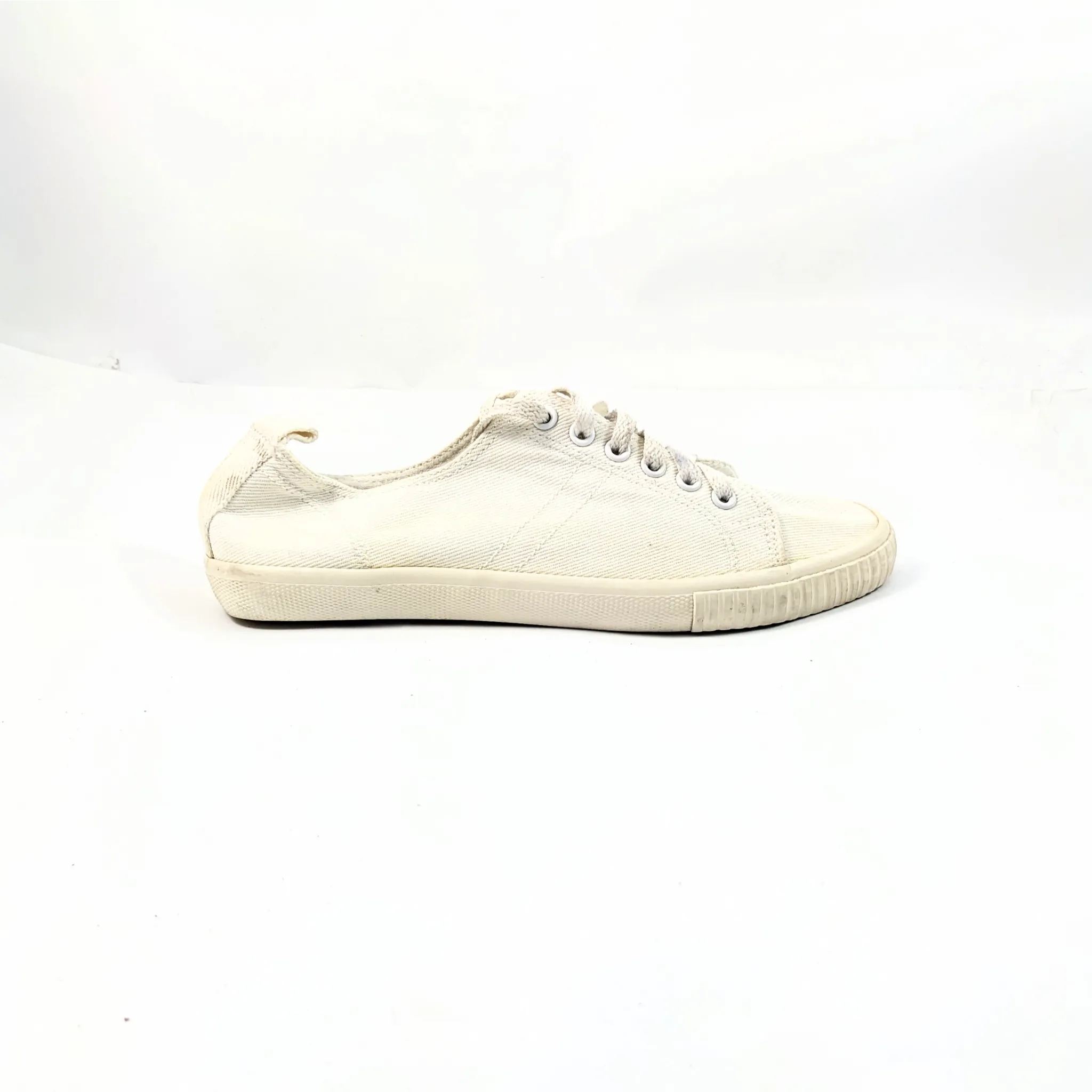 OYSIIO White Sneakers