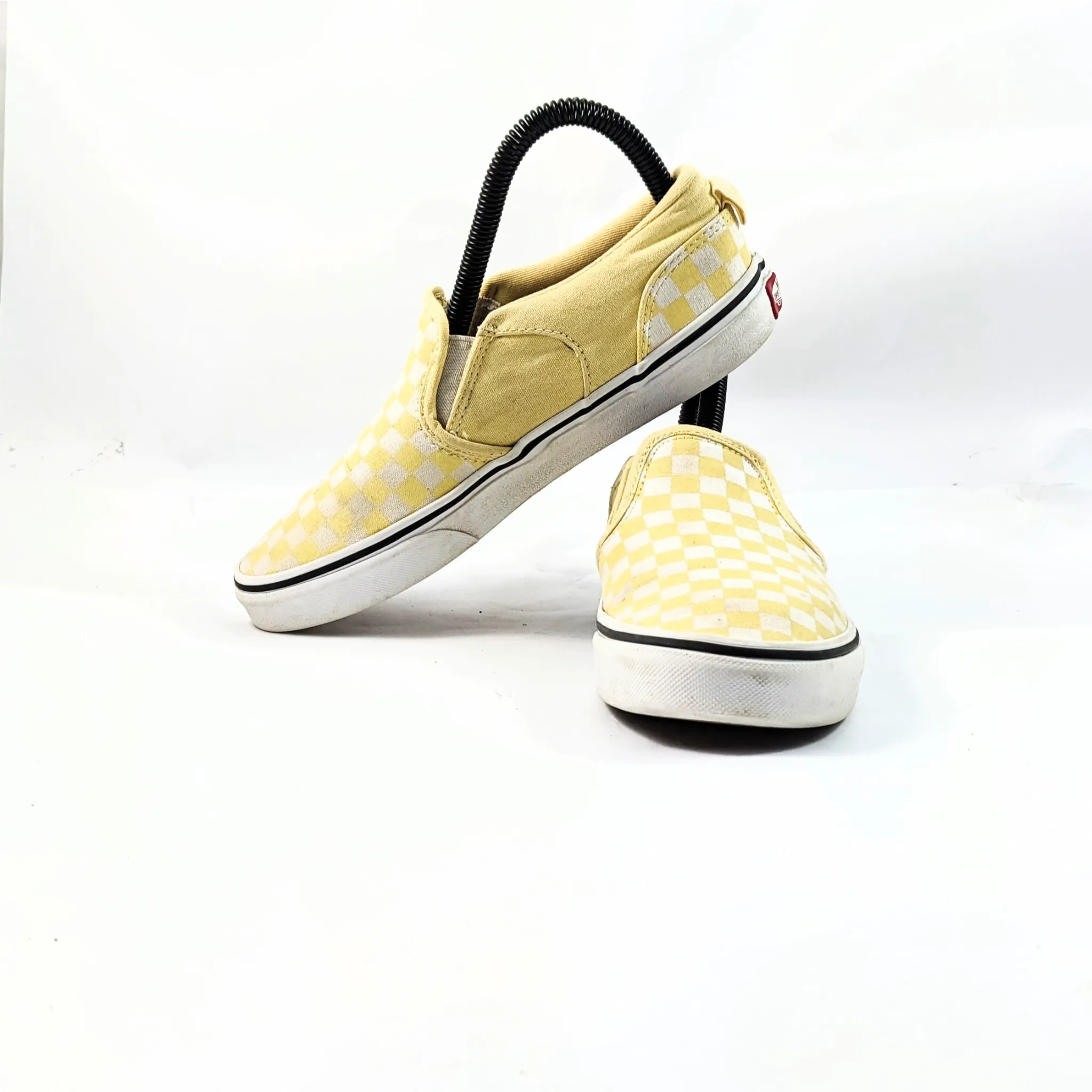 عربات SlipOns الصفراء