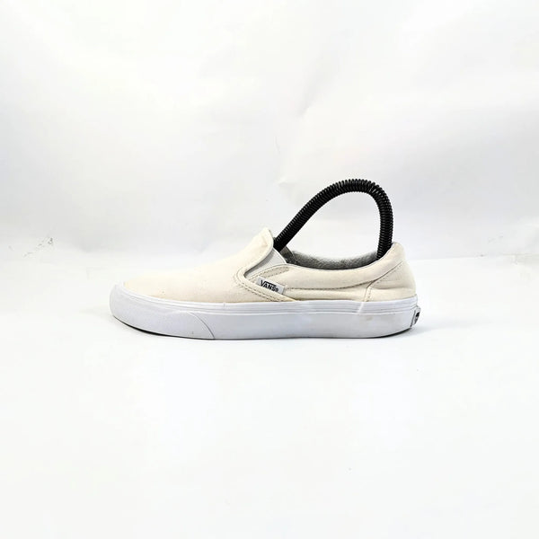 عربات بيضاء SlipOns