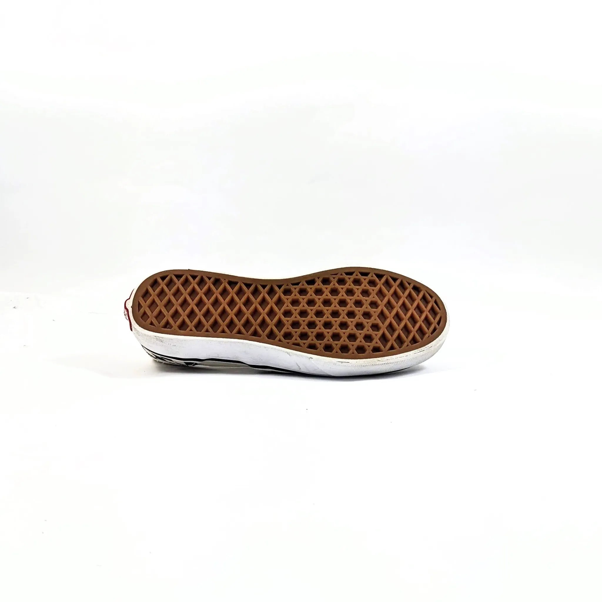 عربات بيضاء SlipOns