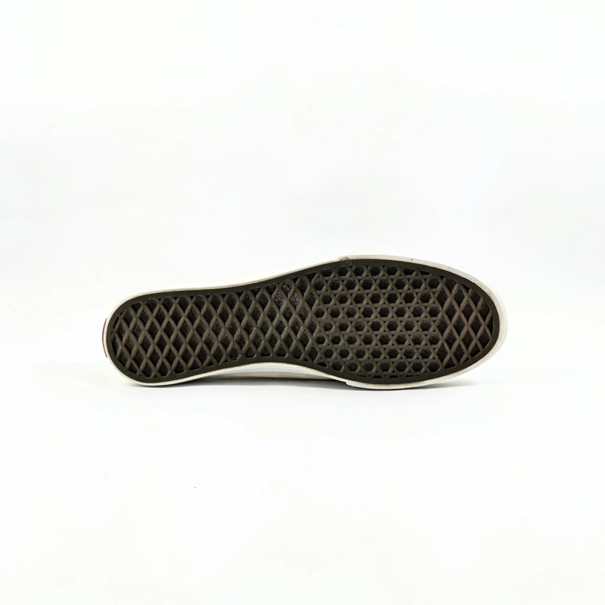عربات بيضاء SlipOns