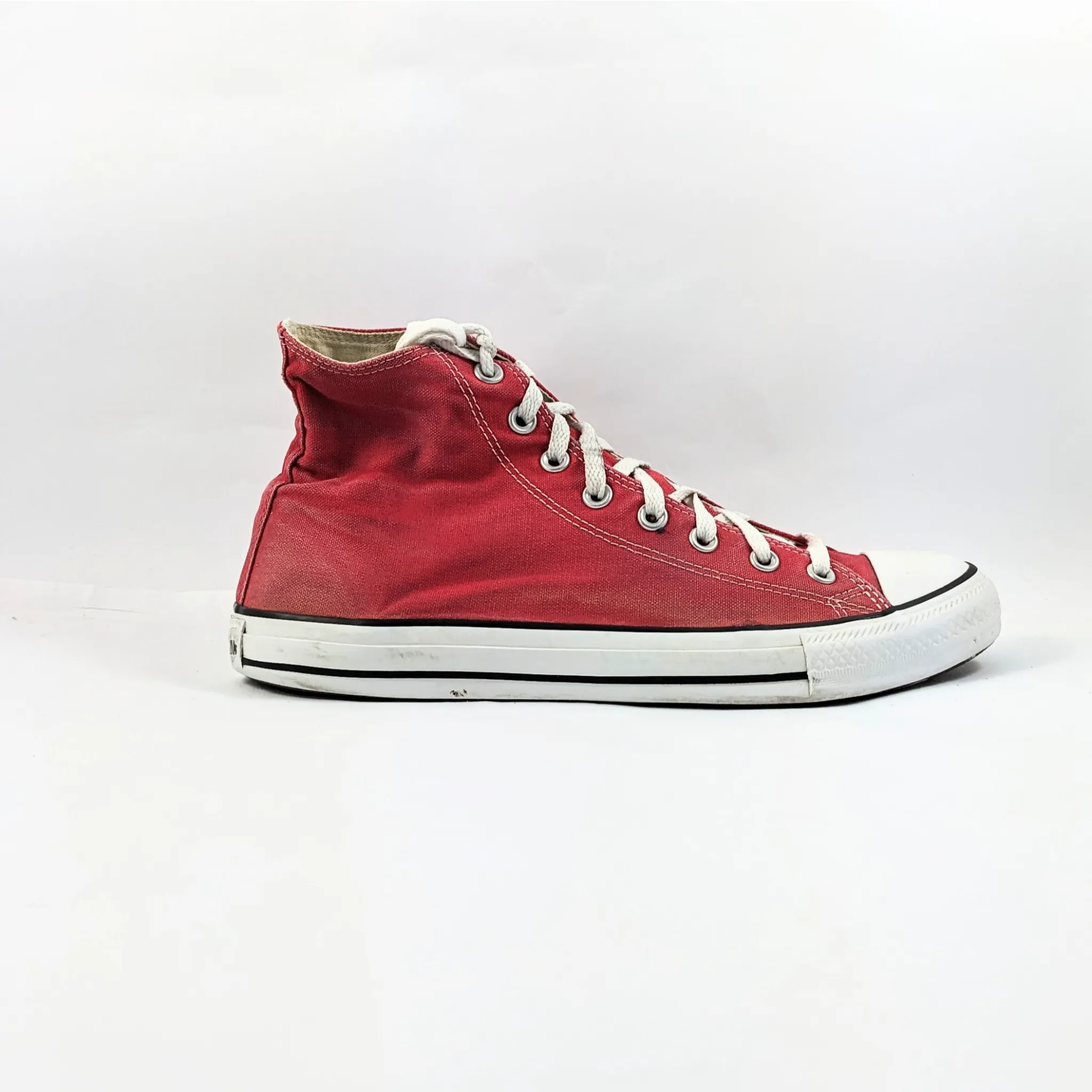 Converse Red Hightops