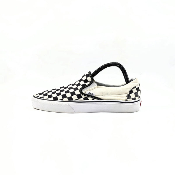 عربات بيضاء SlipOns