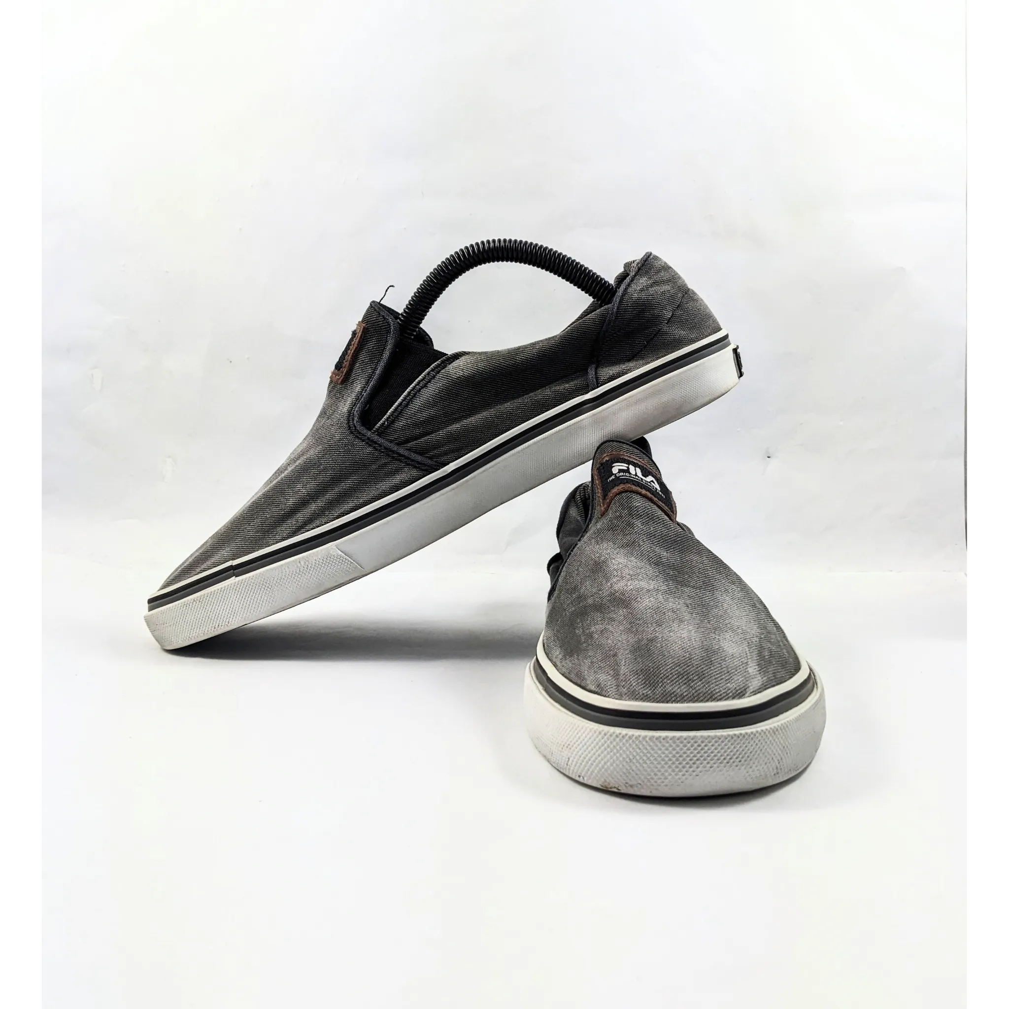 فيلا رمادية Slipons