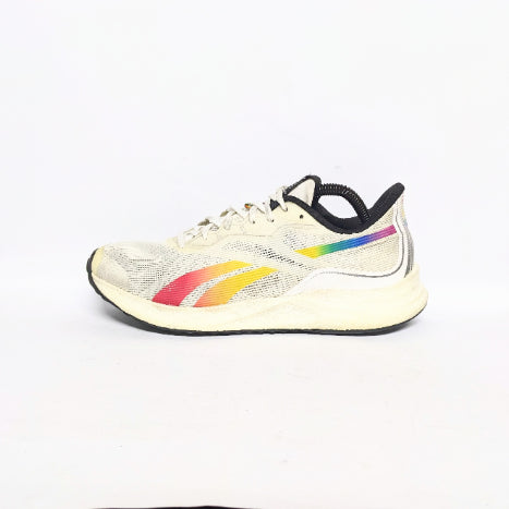 Preloved Reebok Running  Comfortable White Shoes