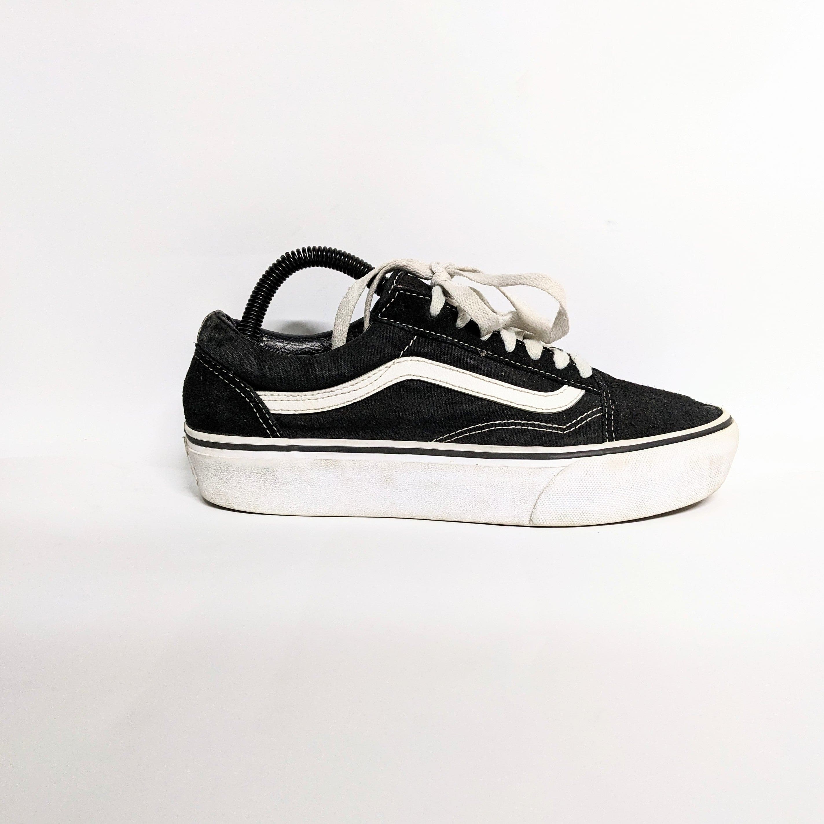 حذاء رياضي Vans Old Scool باللون الأسود المستورد