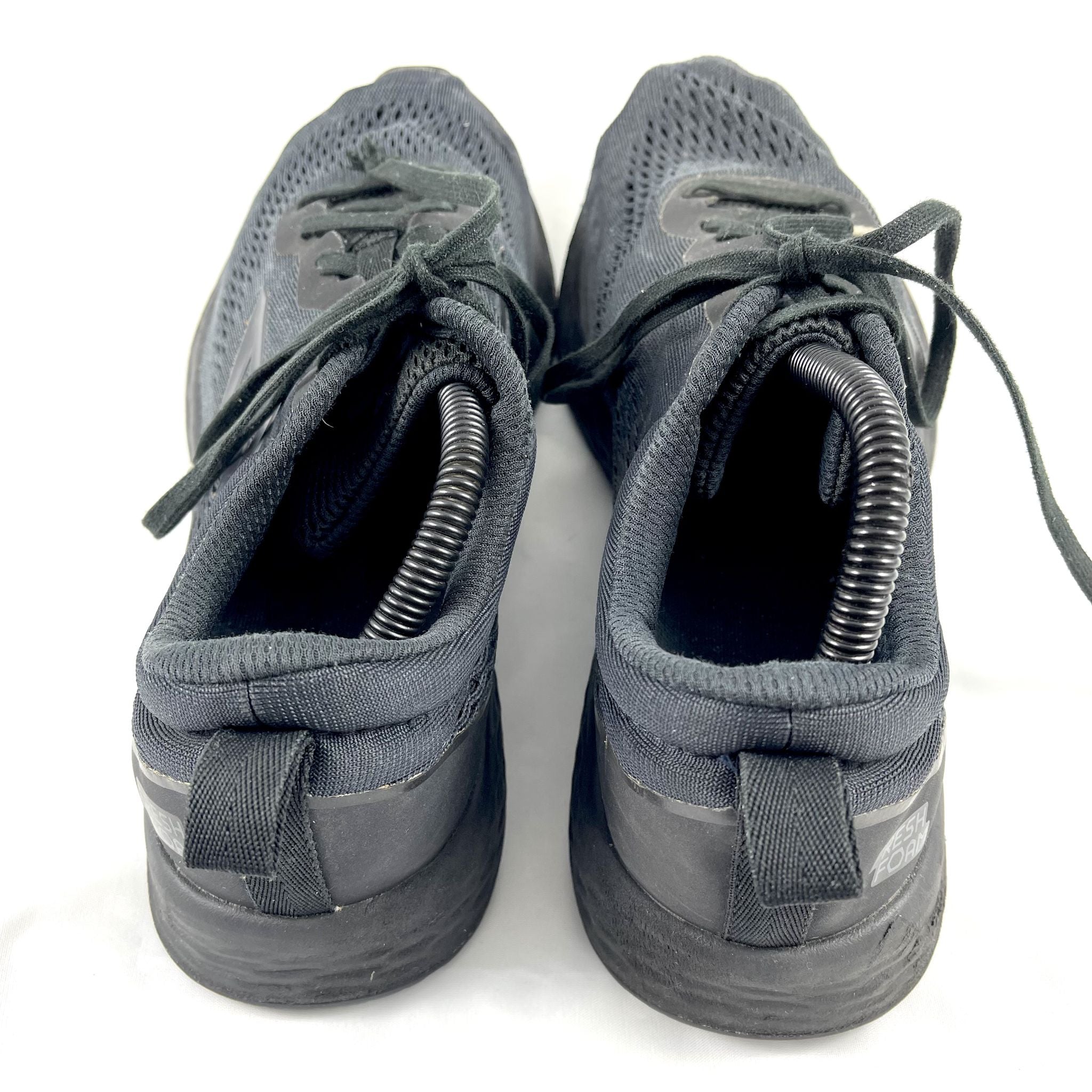 بنطال رياضي مستورد باللون الأسود من New_Balance