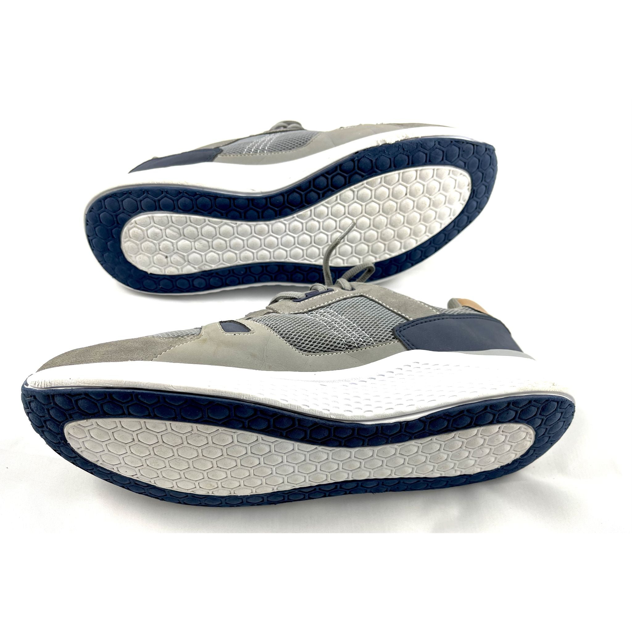 VENICE Gray Sneakers