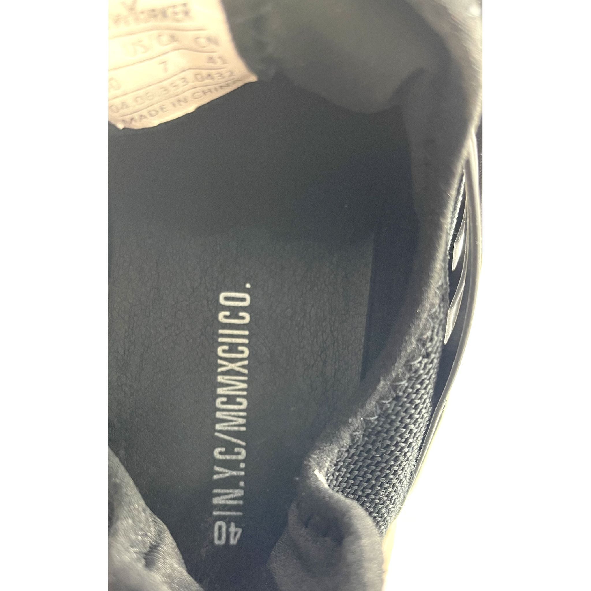 NewYorker Icon Black Sneakers