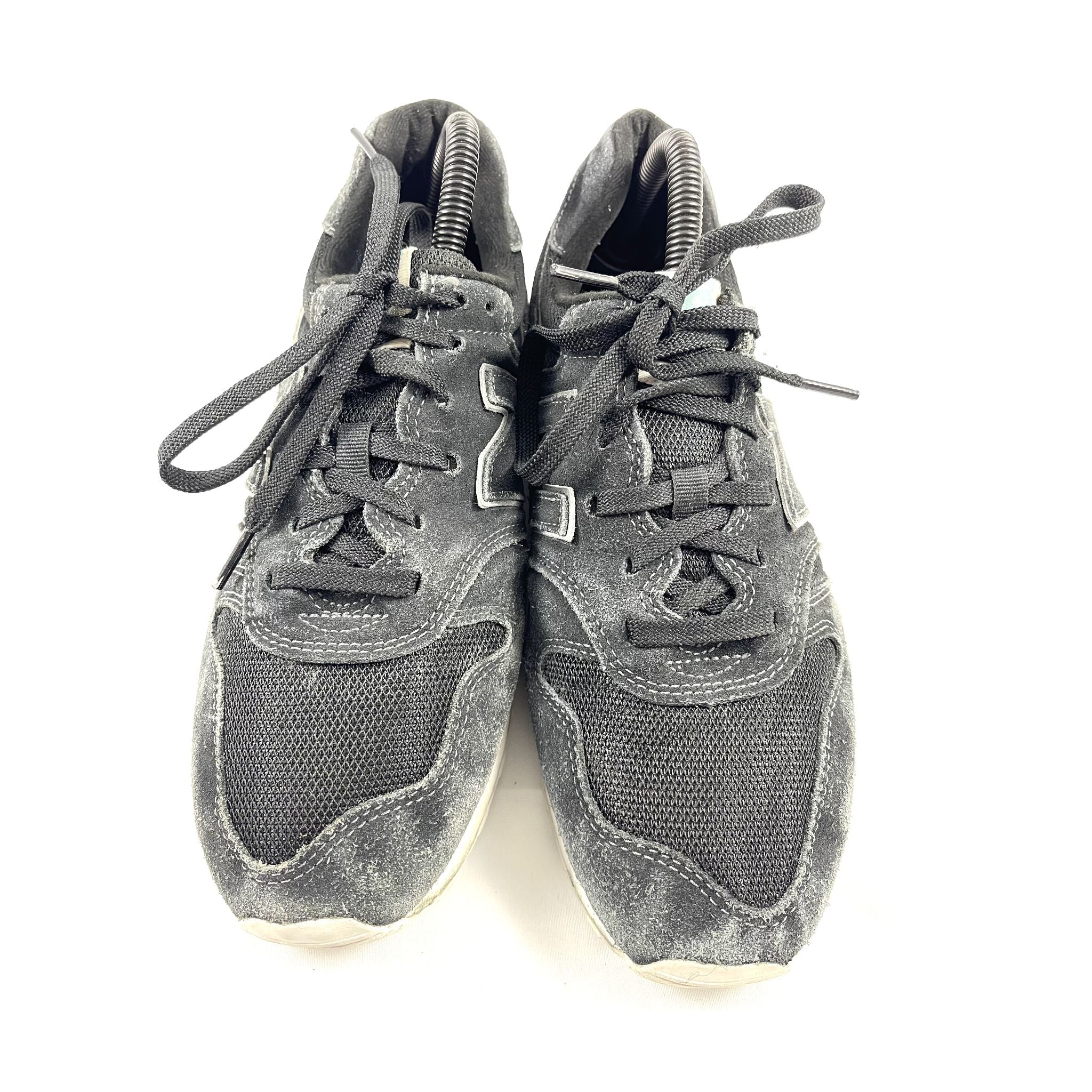Black New Balance Sneakers