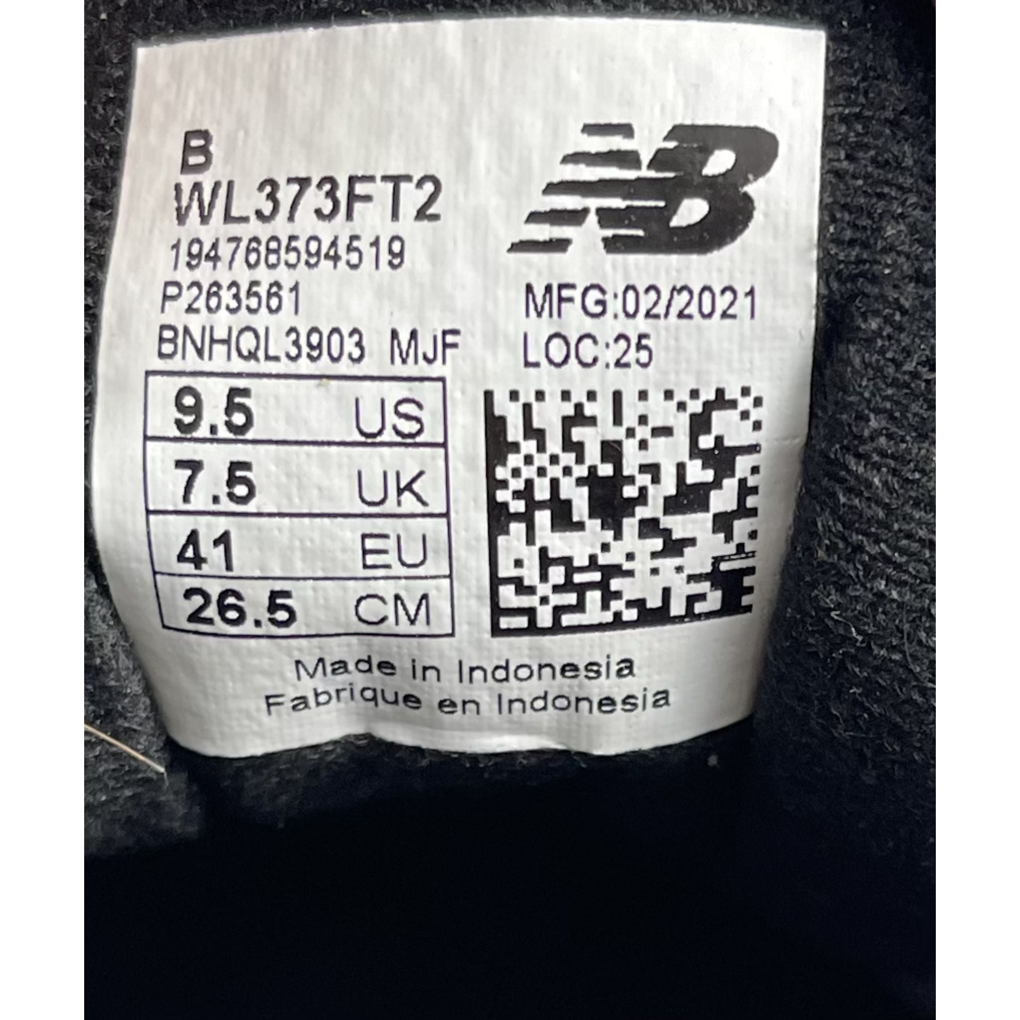 Black New Balance Sneakers