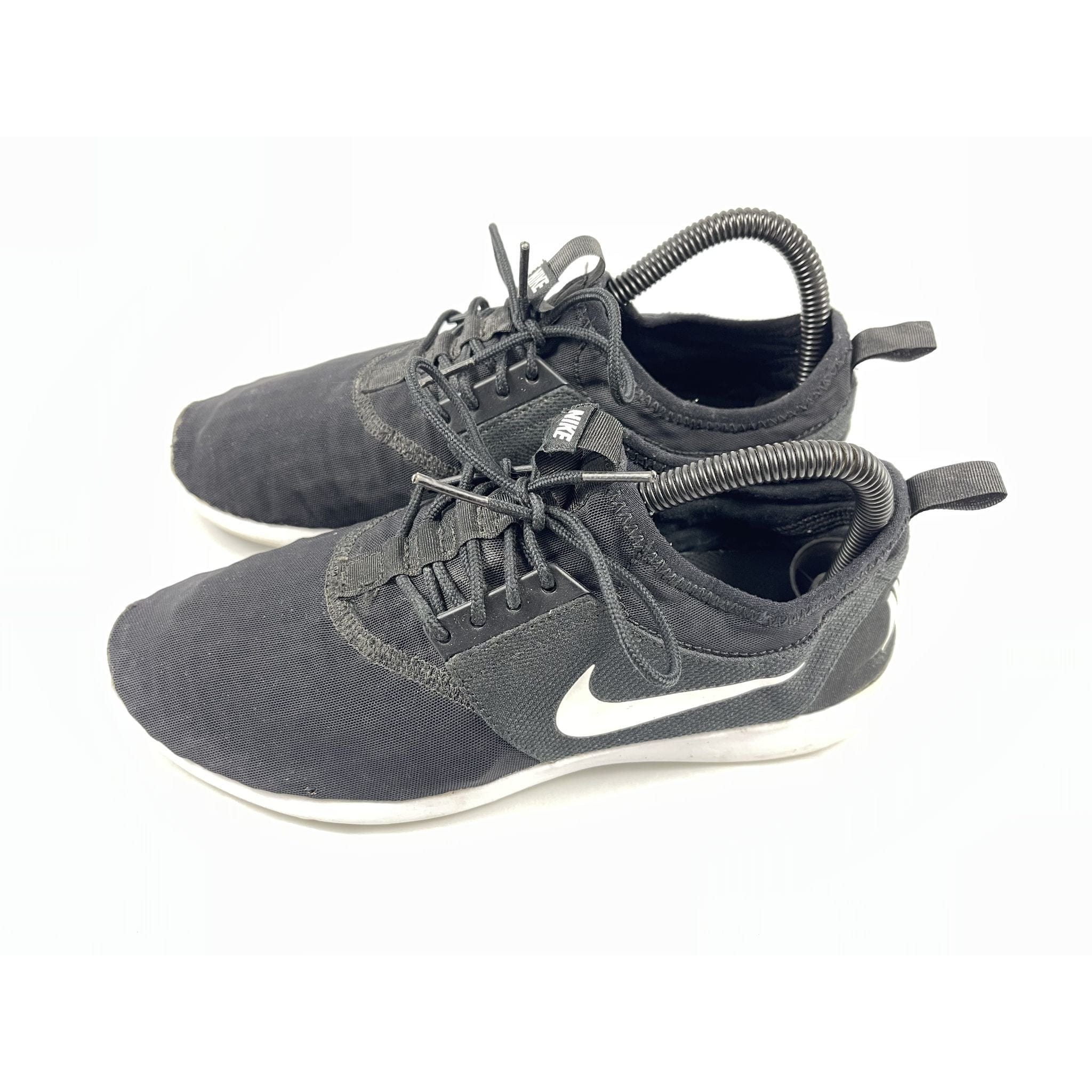 Black Nike Shoes