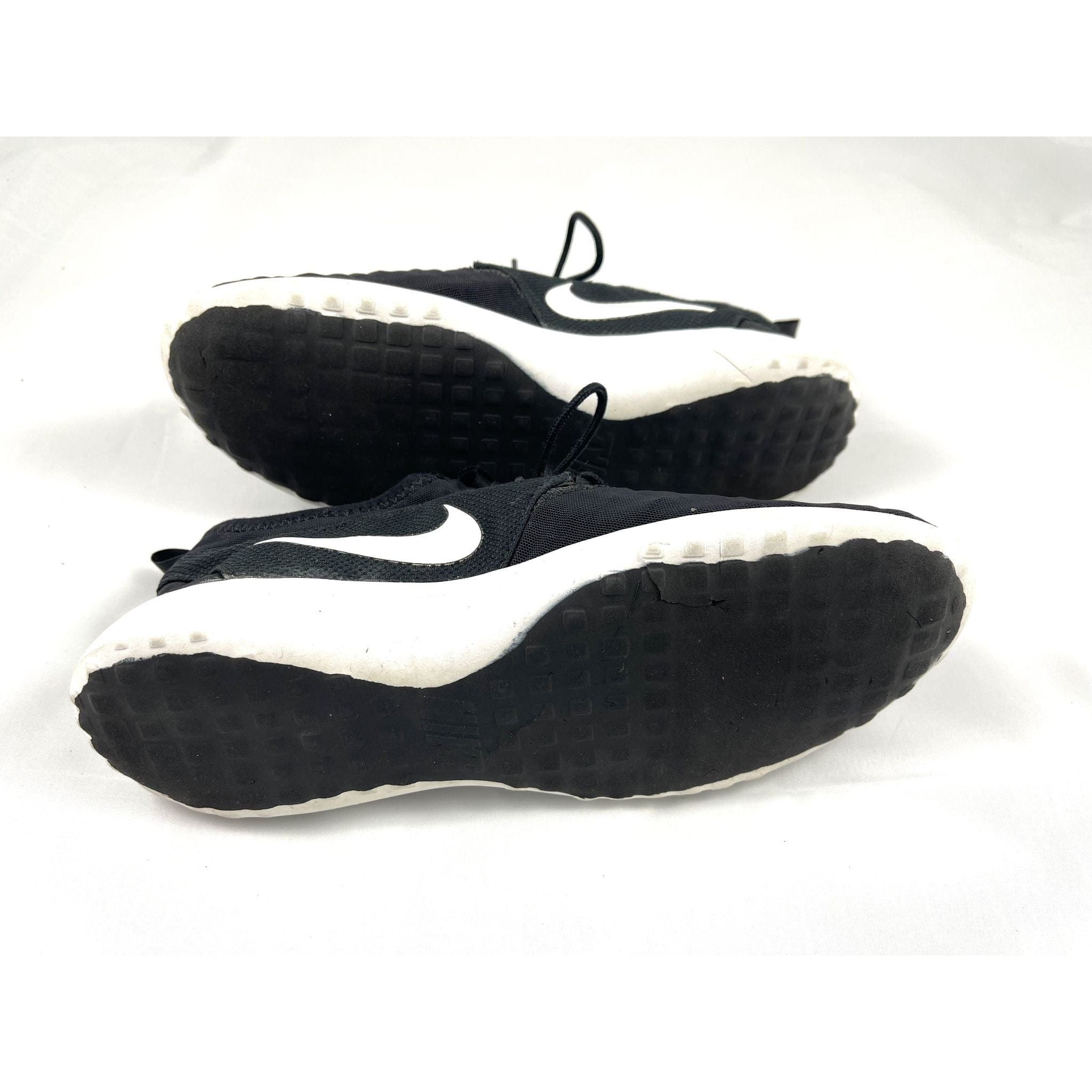 Black Nike Shoes