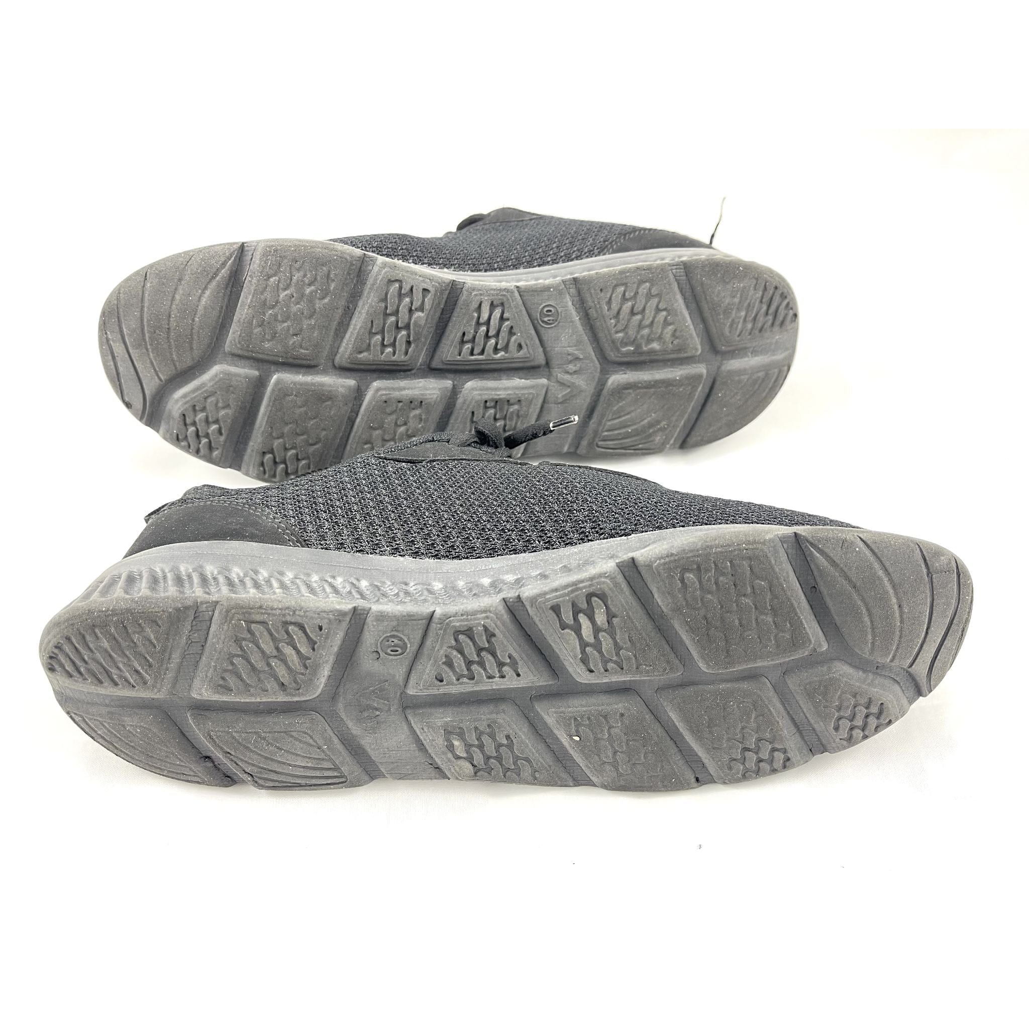 VTY Black Sneakers