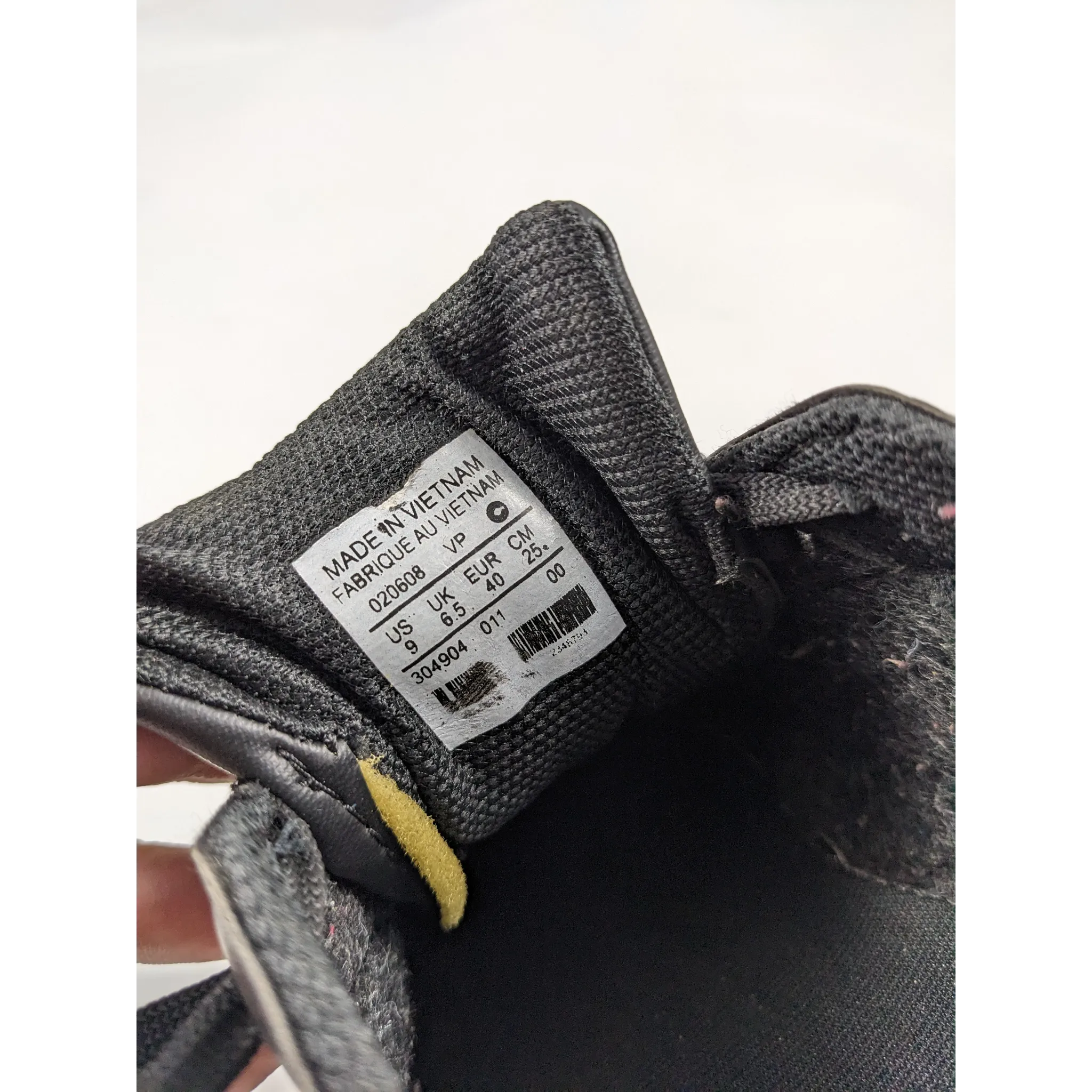 PUMA Black Sneakers
