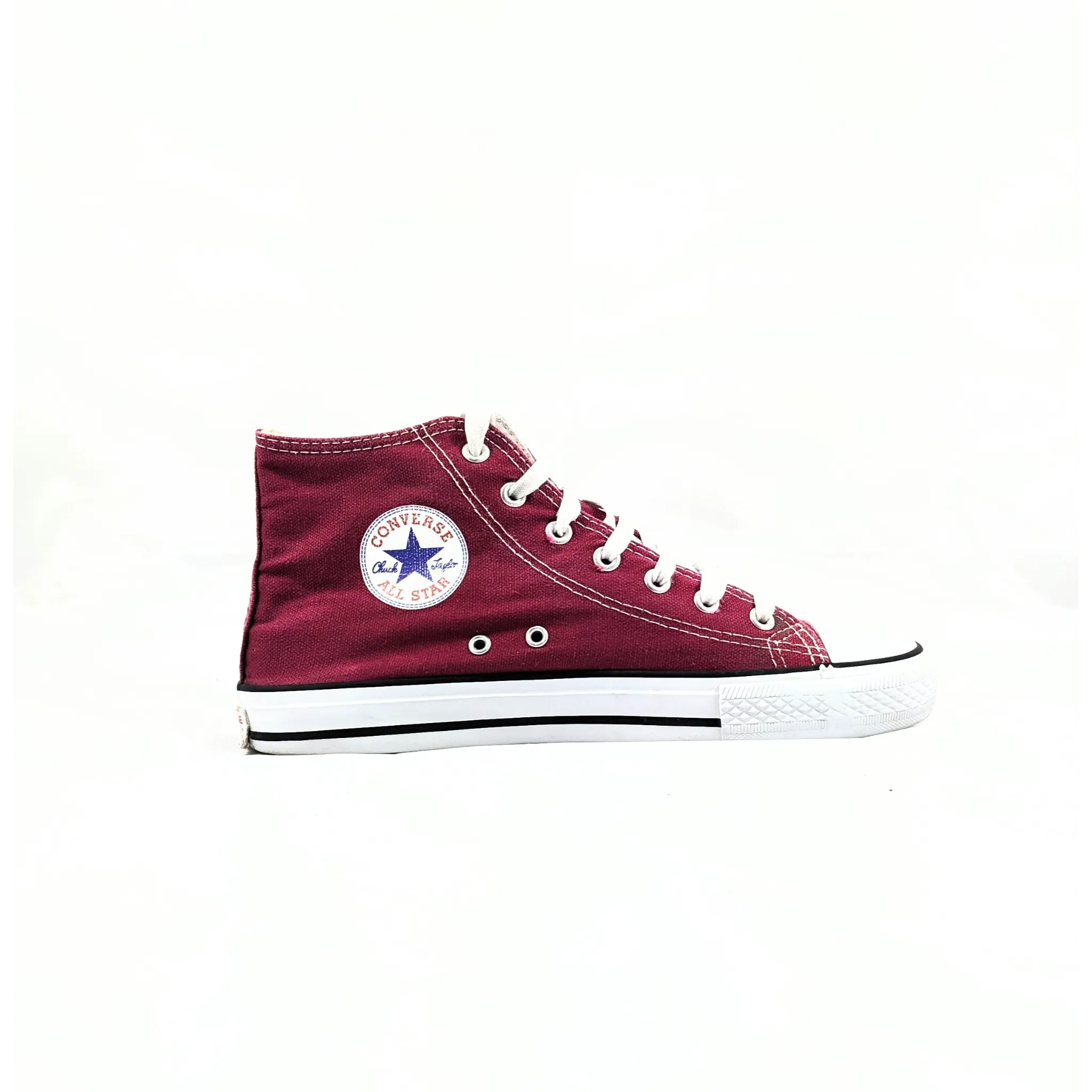 Maroon Converse-Sneakers