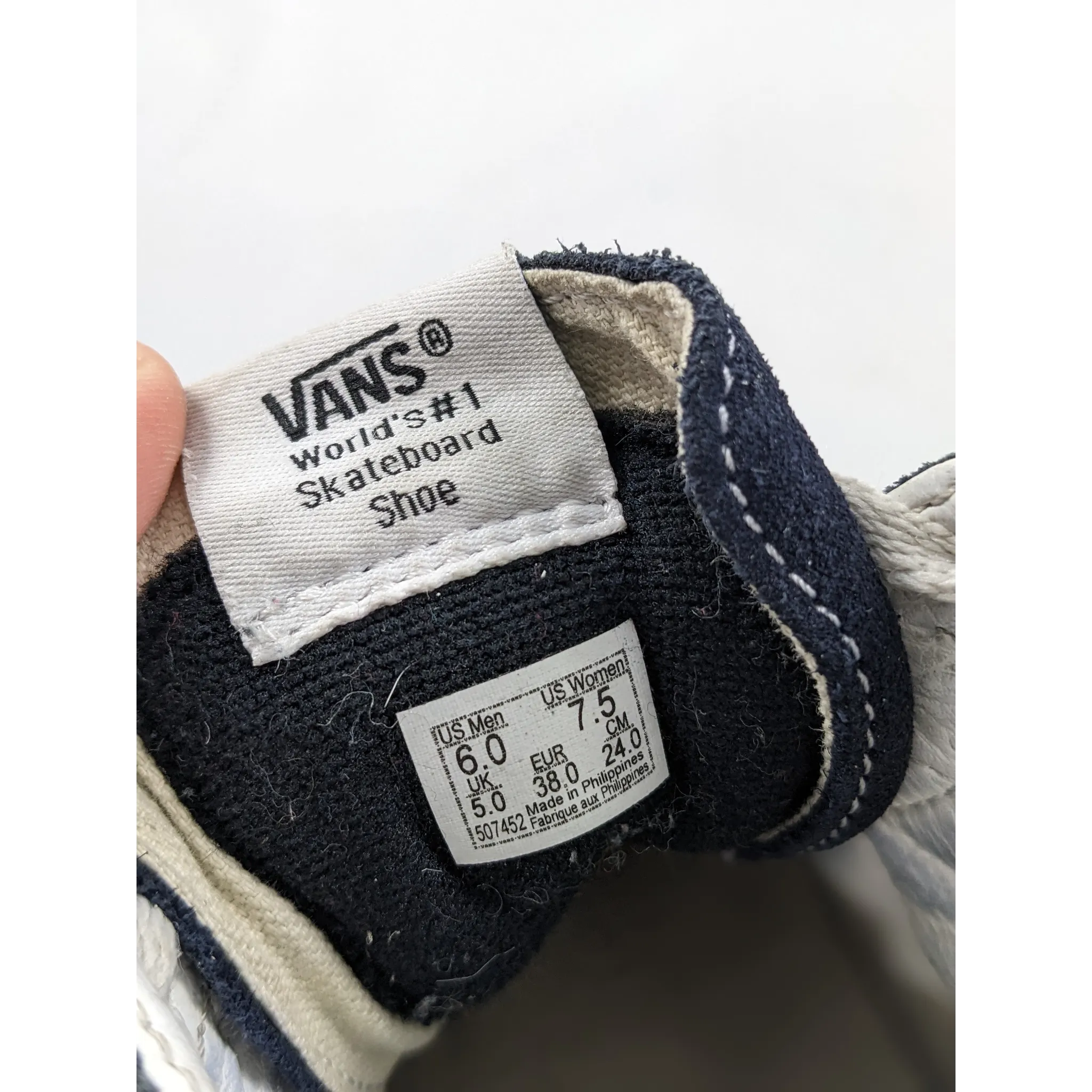 SK8 Hightop Vans Black Skateboard