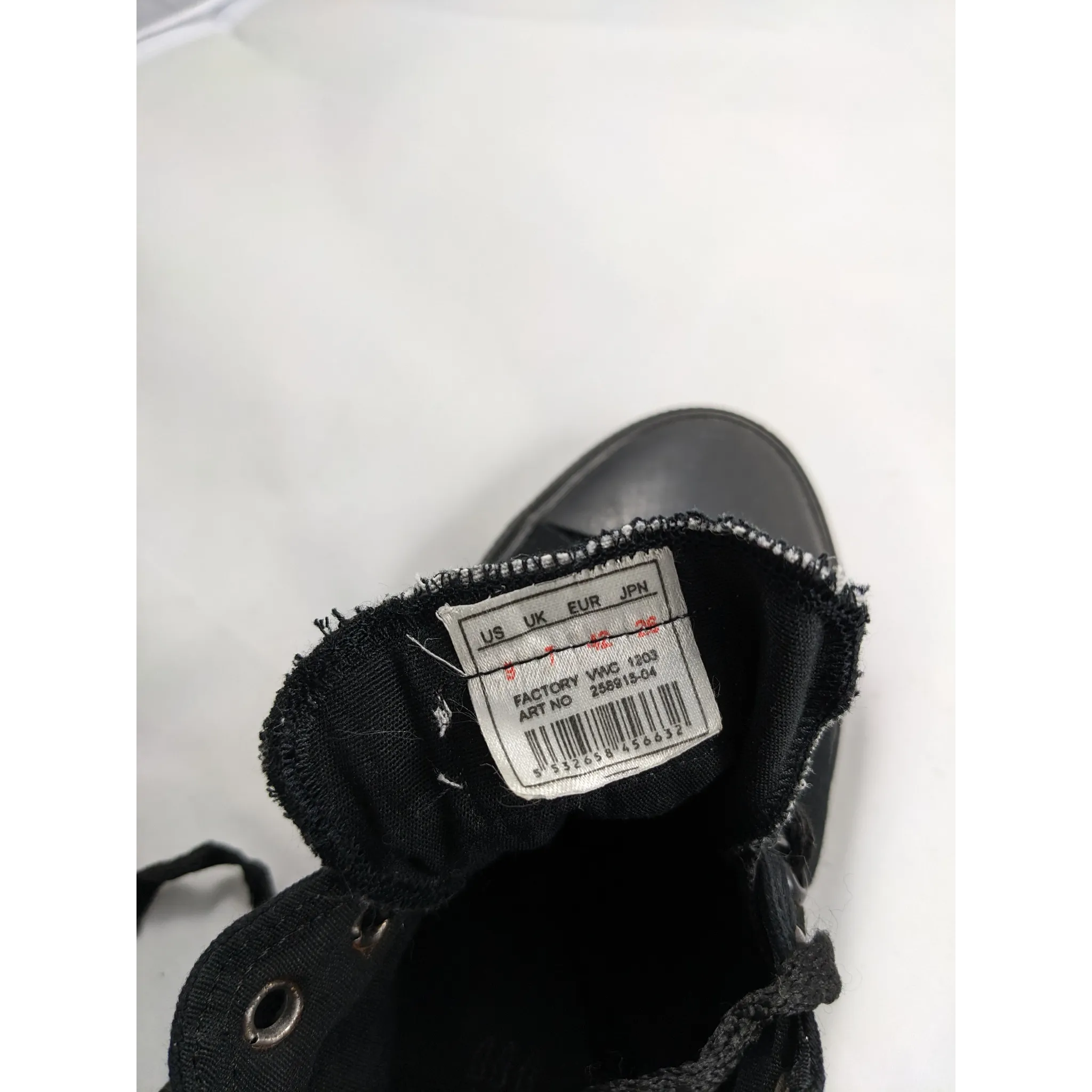 Converse Black Sneakers